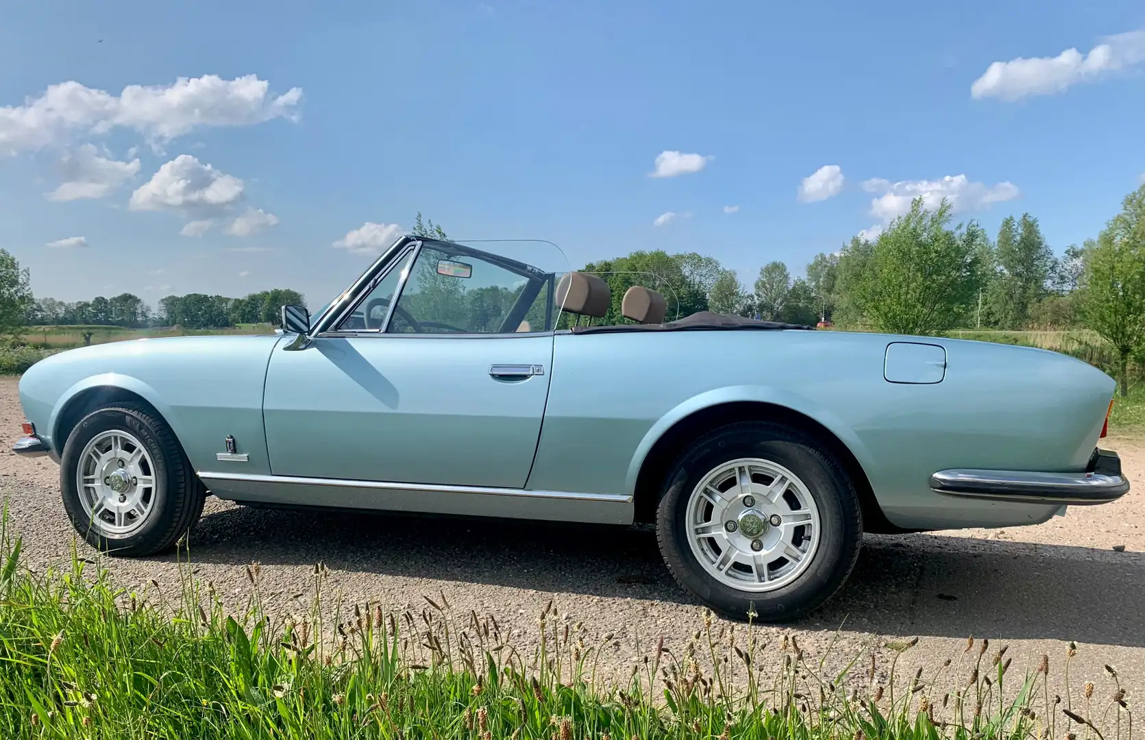Peugeot 504 2.0 Cabrio Inj. Blauw - 2