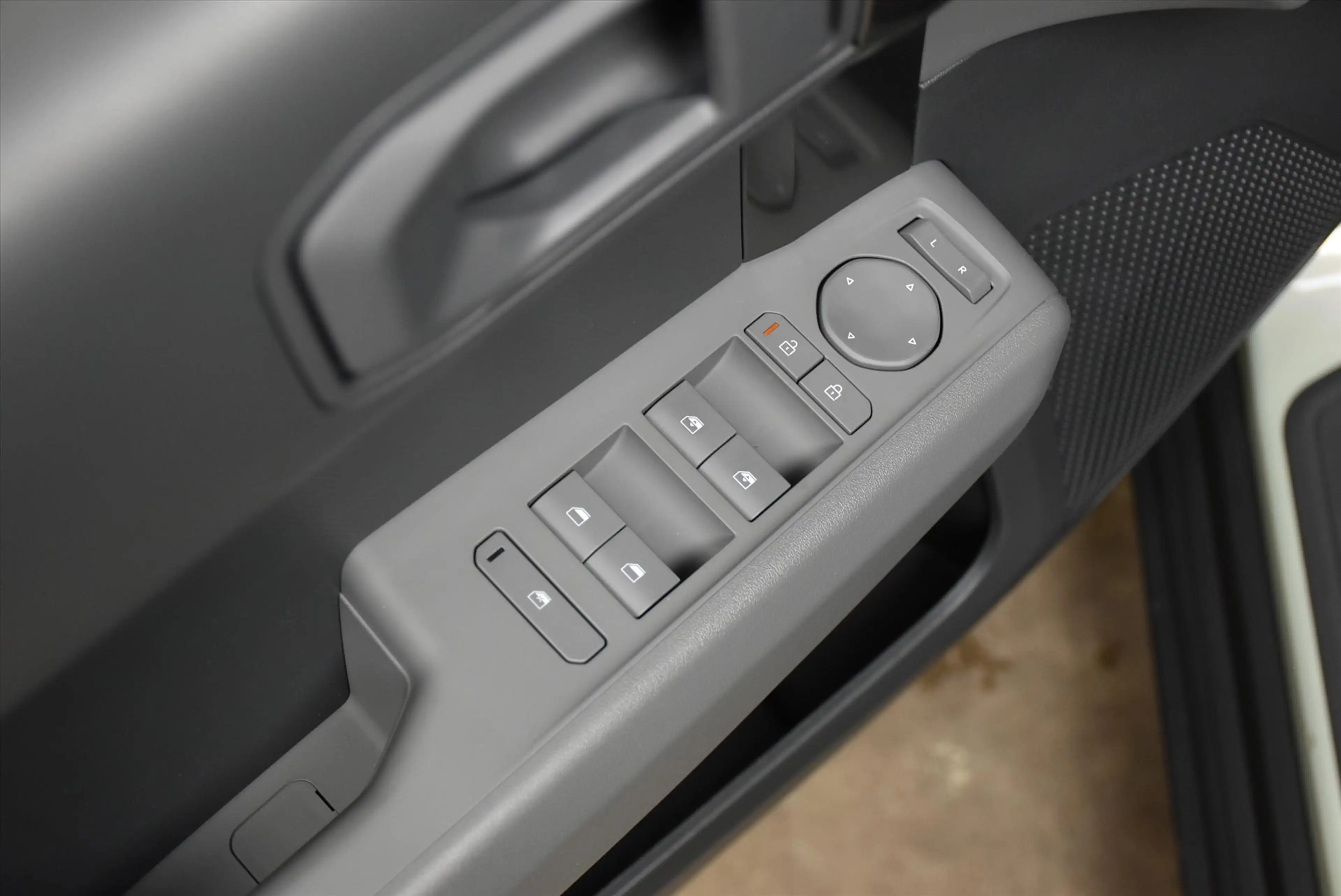 Kia EV3 81,4 kWh 204pk Air — photo 18