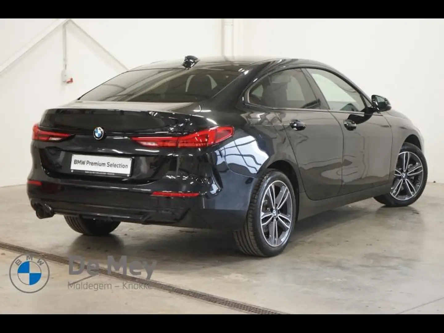BMW 216 d Zwart - 2