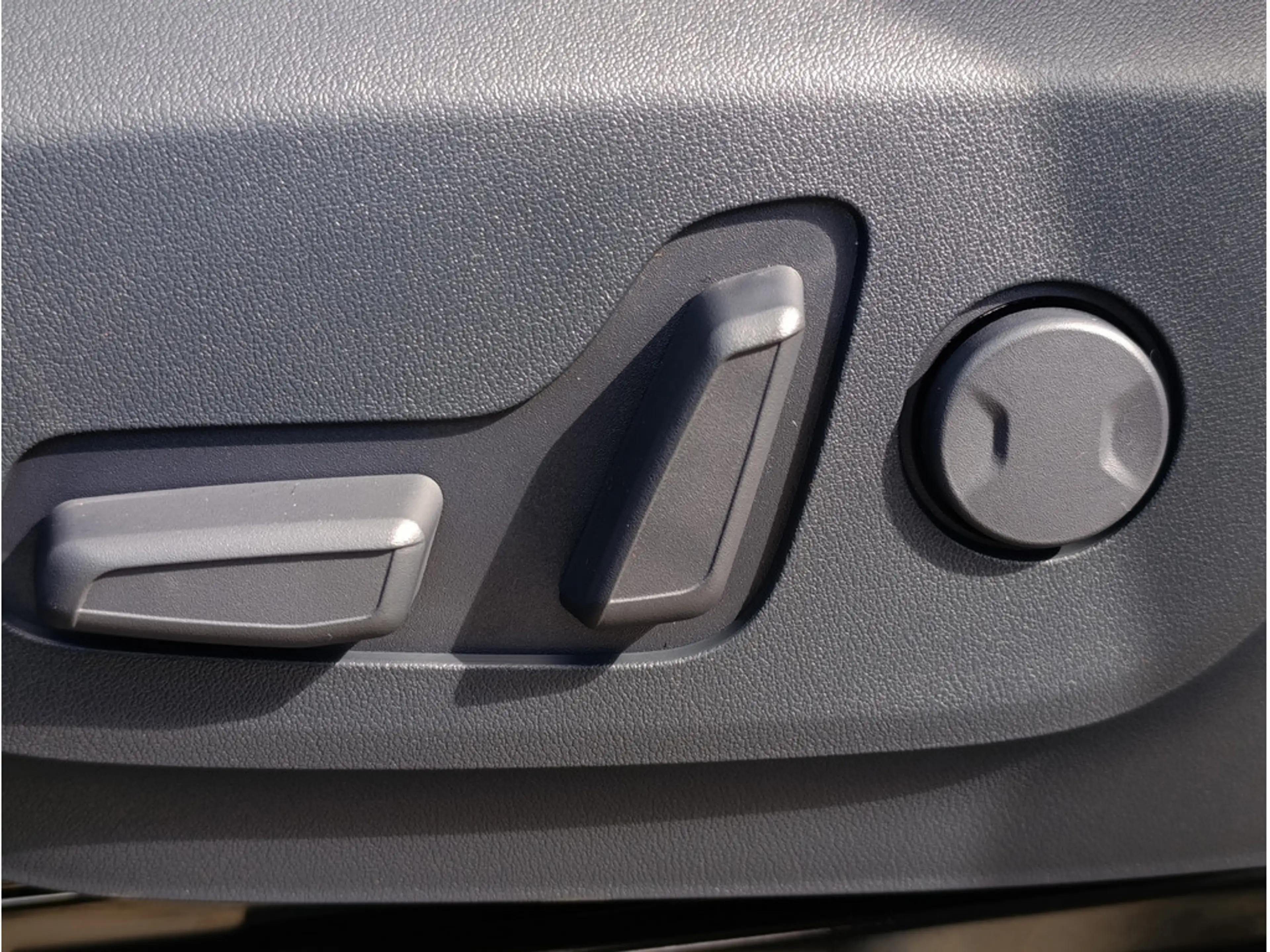 Kia PV5 Passenger Elite 71,2 kWh AW-/ WP-/ PP-/ SM-/ Comfort-Paket — photo 14