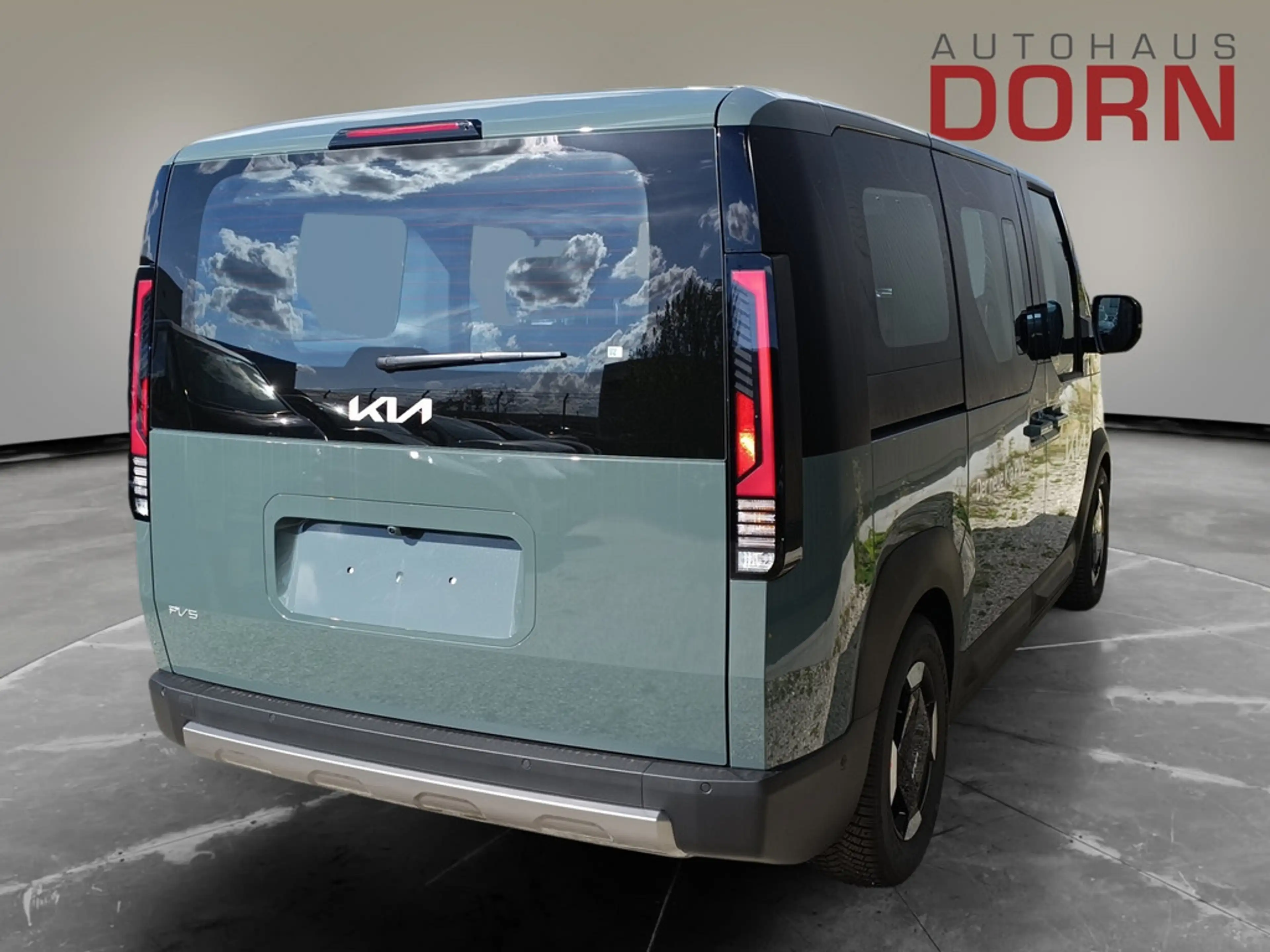 Kia PV5 Passenger Elite 71,2 kWh AW-/ WP-/ PP-/ SM-/ Comfort-Paket — photo 3