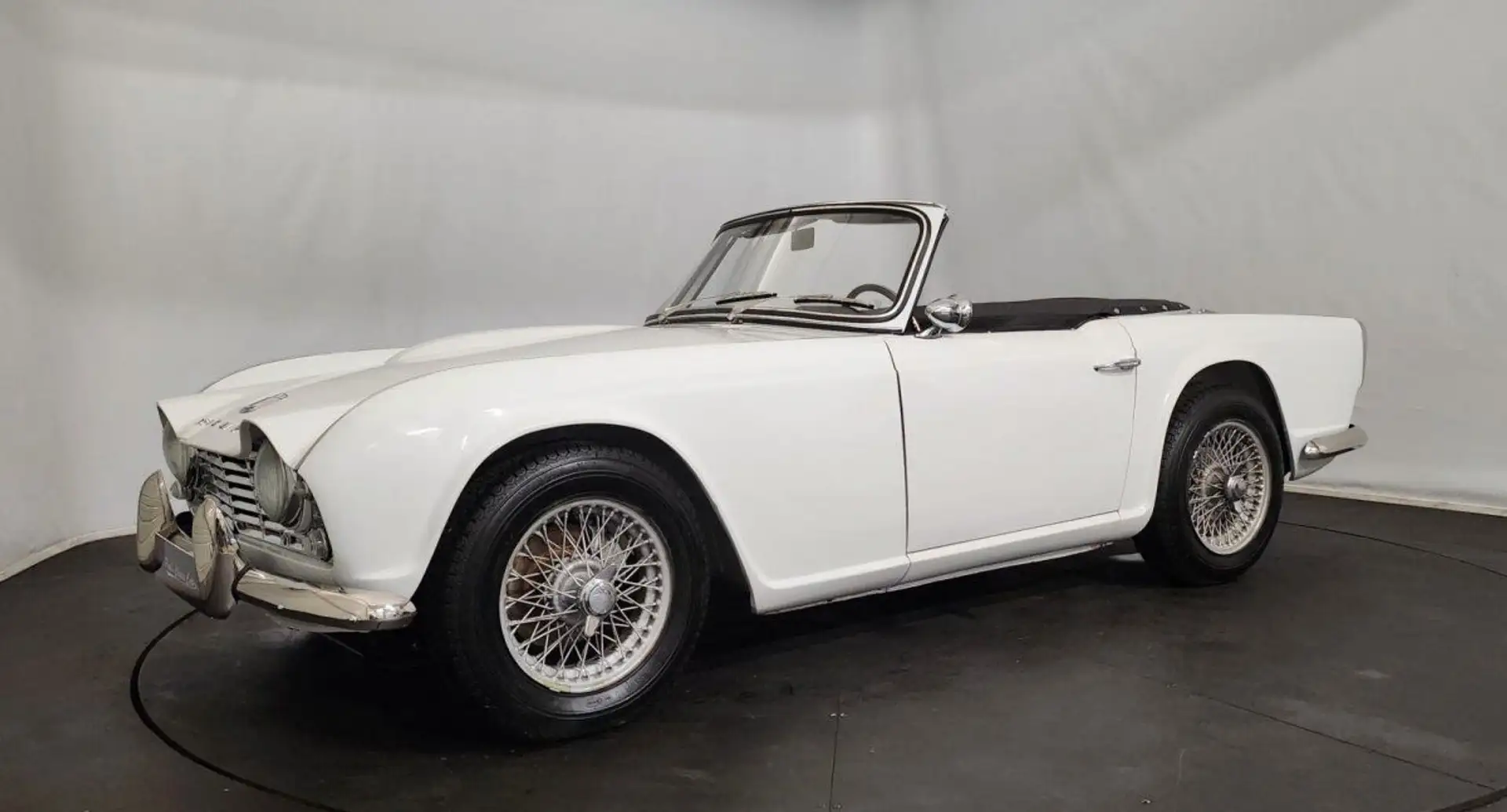 Triumph TR4 overdrive Weiß - 2