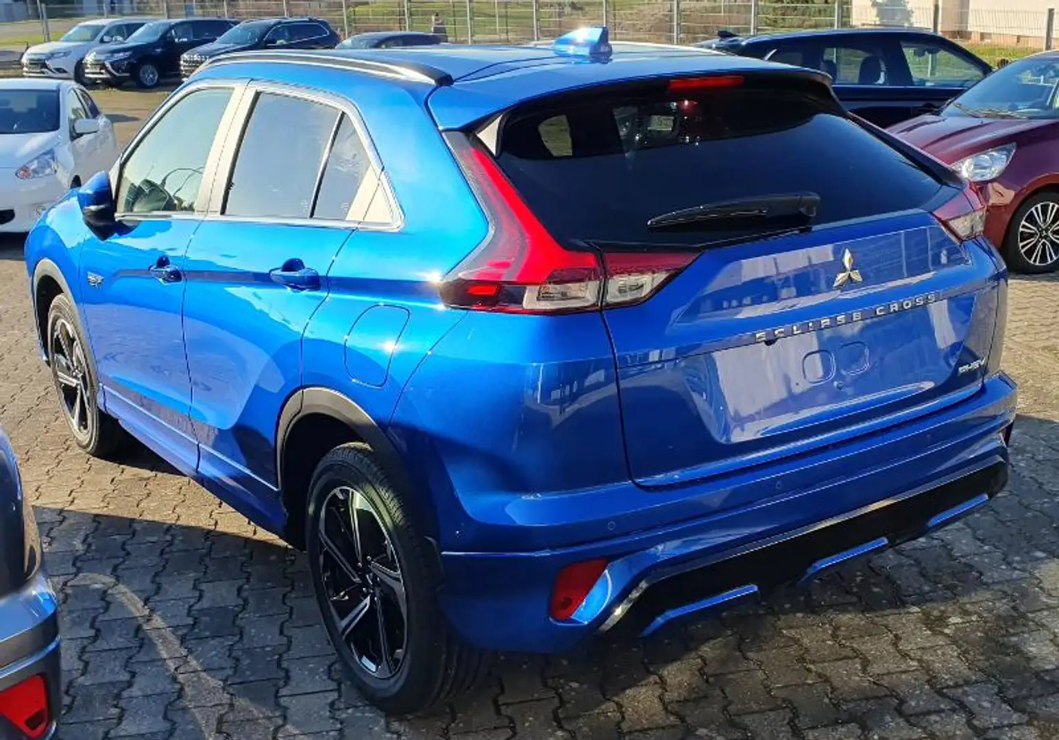 Mitsubishi Eclipse Cross Plug-in Hybrid Select Blau - 2