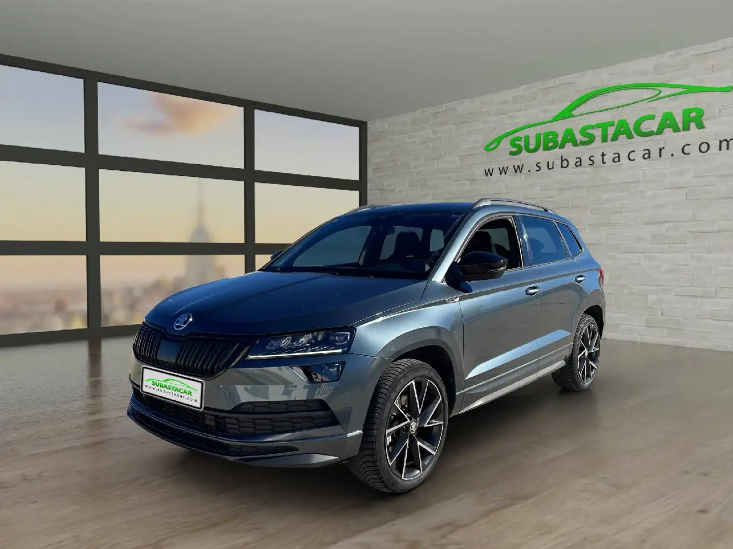 Skoda Karoq 2.0TDI AdBlue Sportline 4x4 DSG 110kW Gris - 1