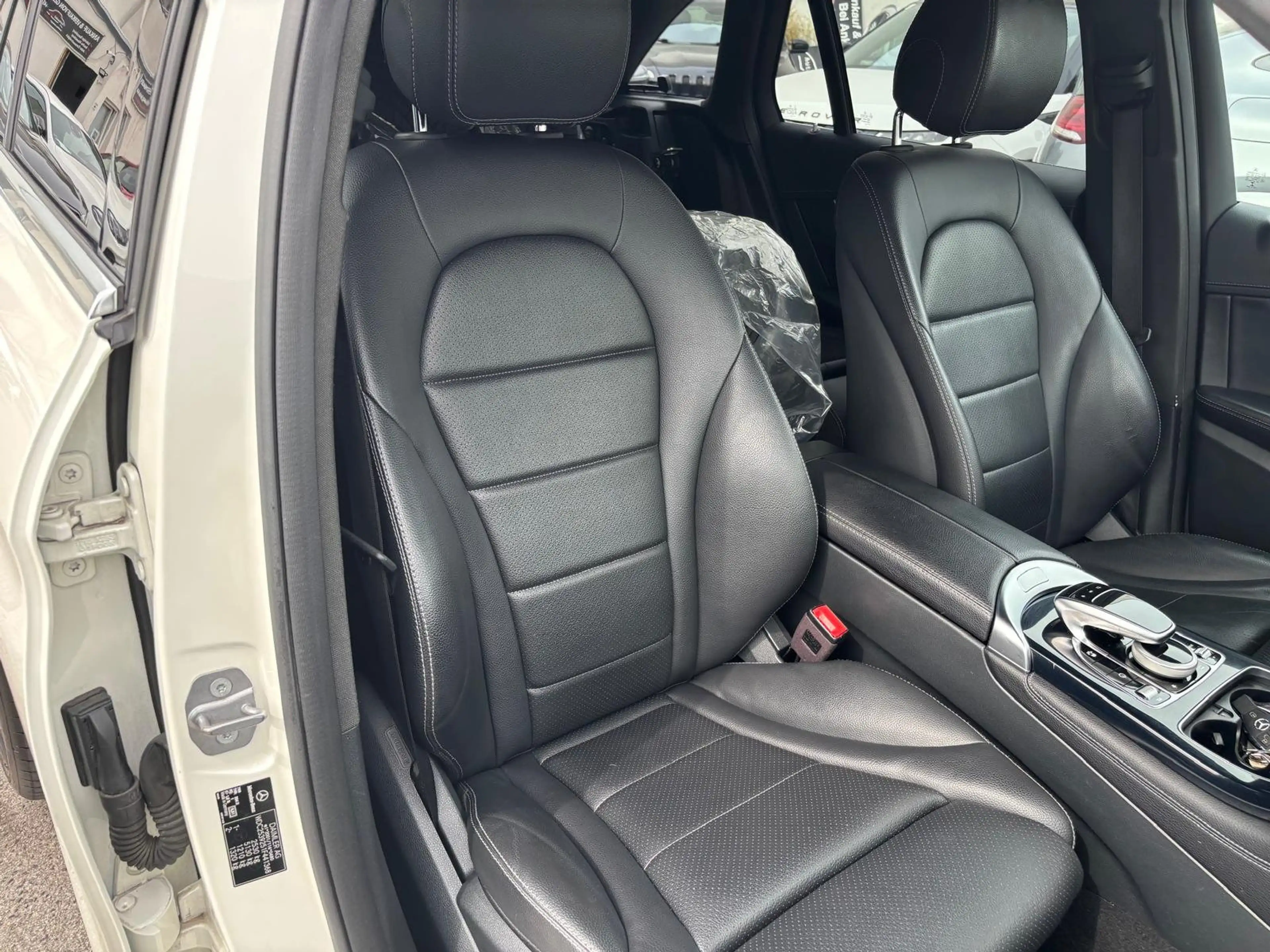 Mercedes-Benz GLC 350 d 4MATIC Allrad Automatik 258PS mit PICKERL 02/27 — photo 13
