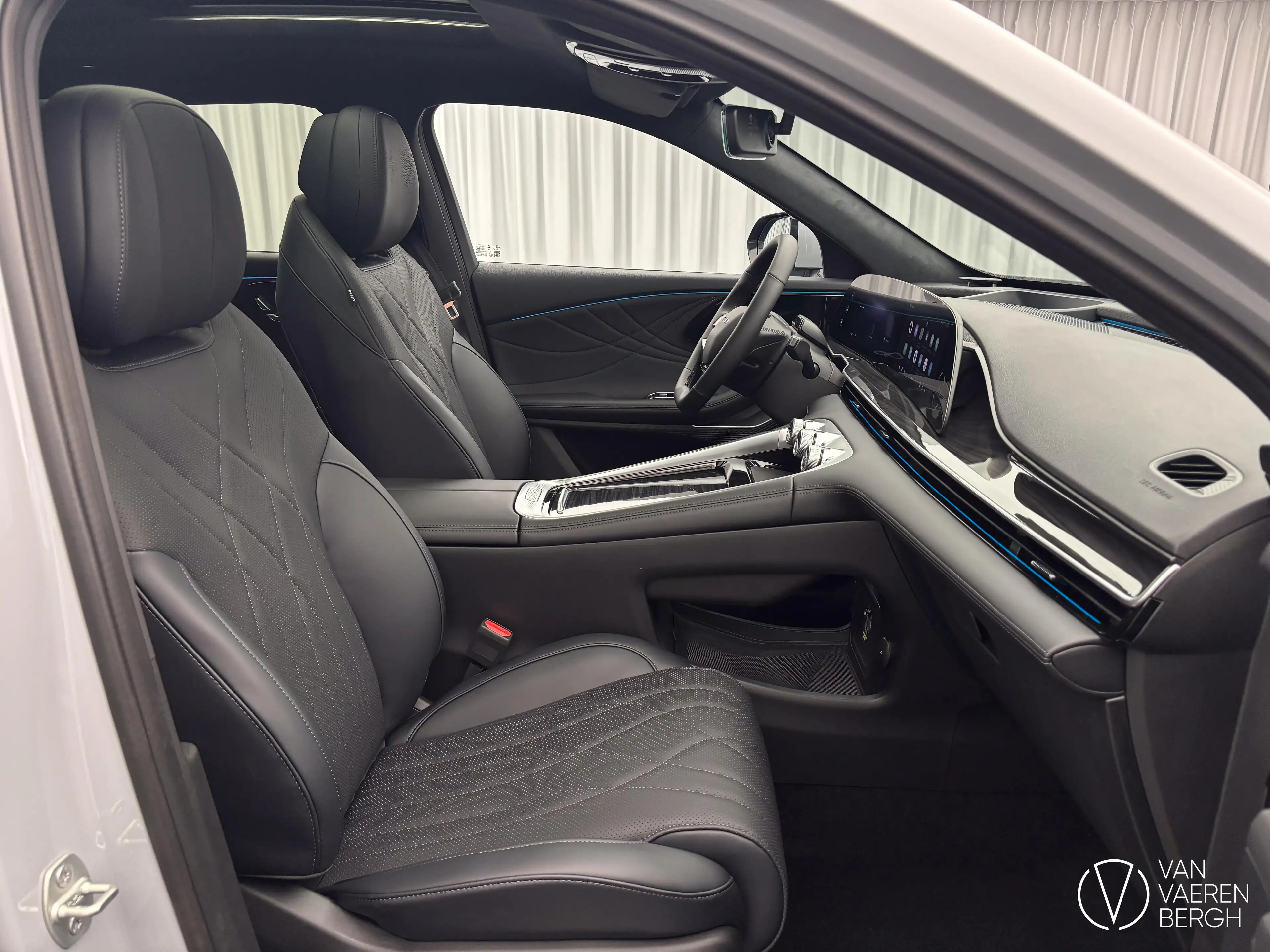 Omoda 9 OMODA 9 SHS Premium — photo 3