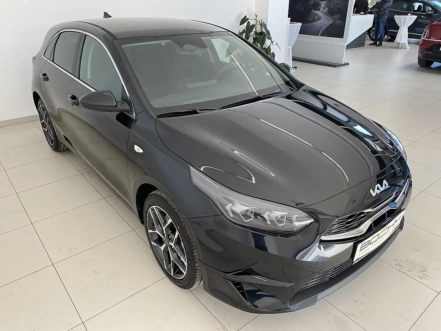 Kia Ceed / cee'd ceed 1,0 T-GDI GPF Silber+P2 Schwarz - 2