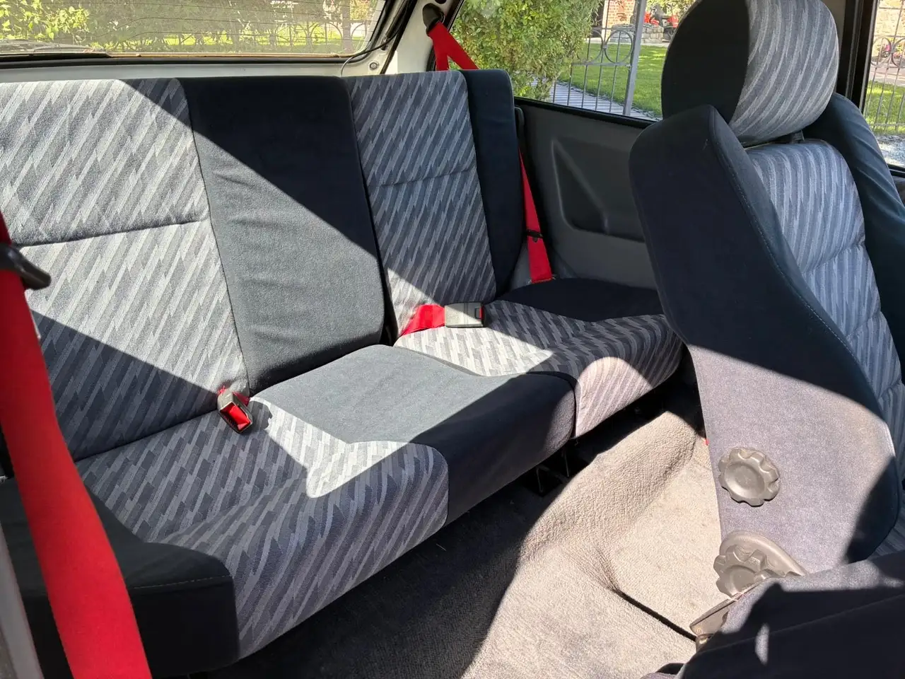 Rover 114, foto 6