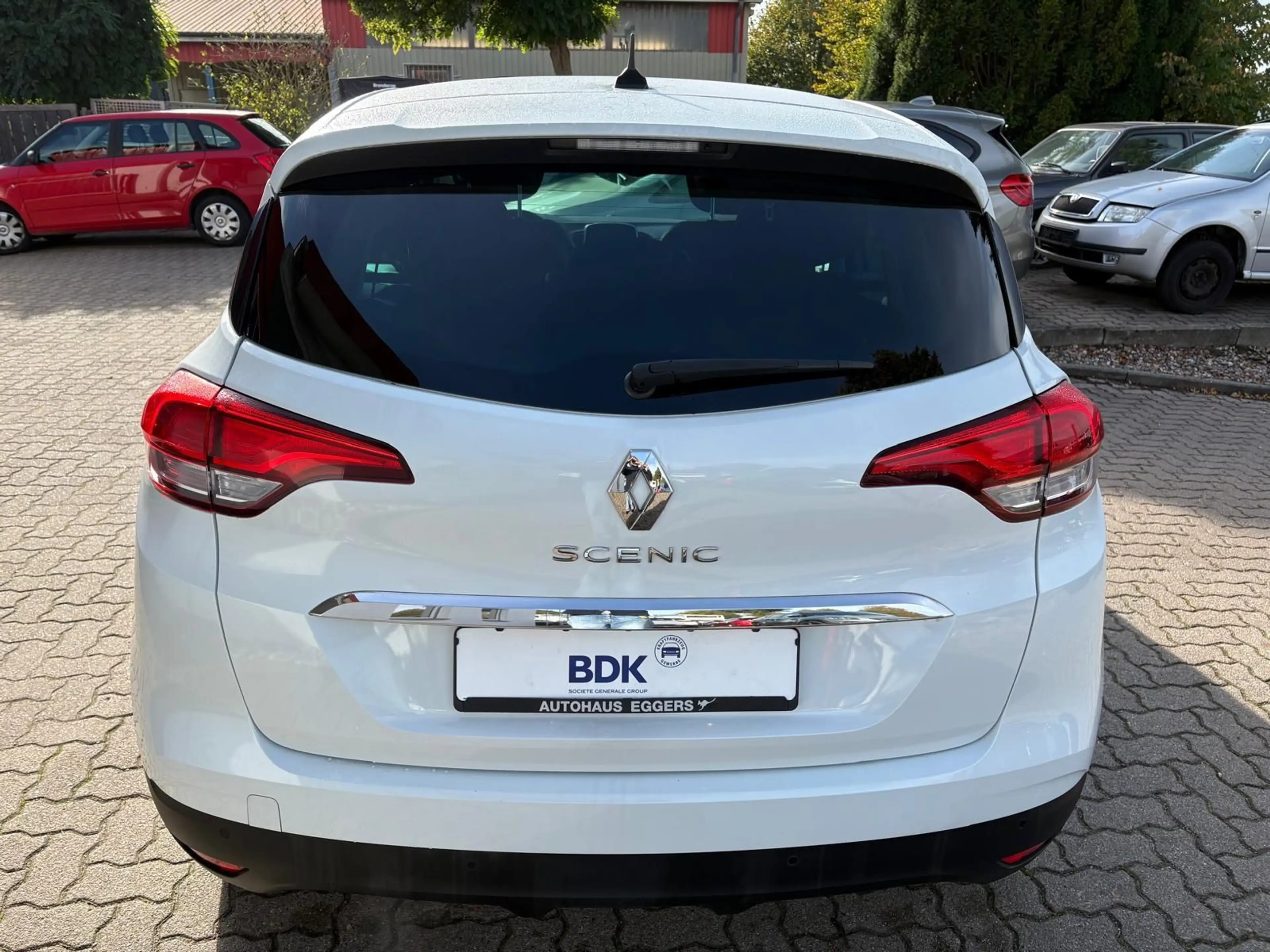 Renault Scenic IV Intens/MASSAGE/SHZ/TEMP/PDC/GJR/LMF — photo 6