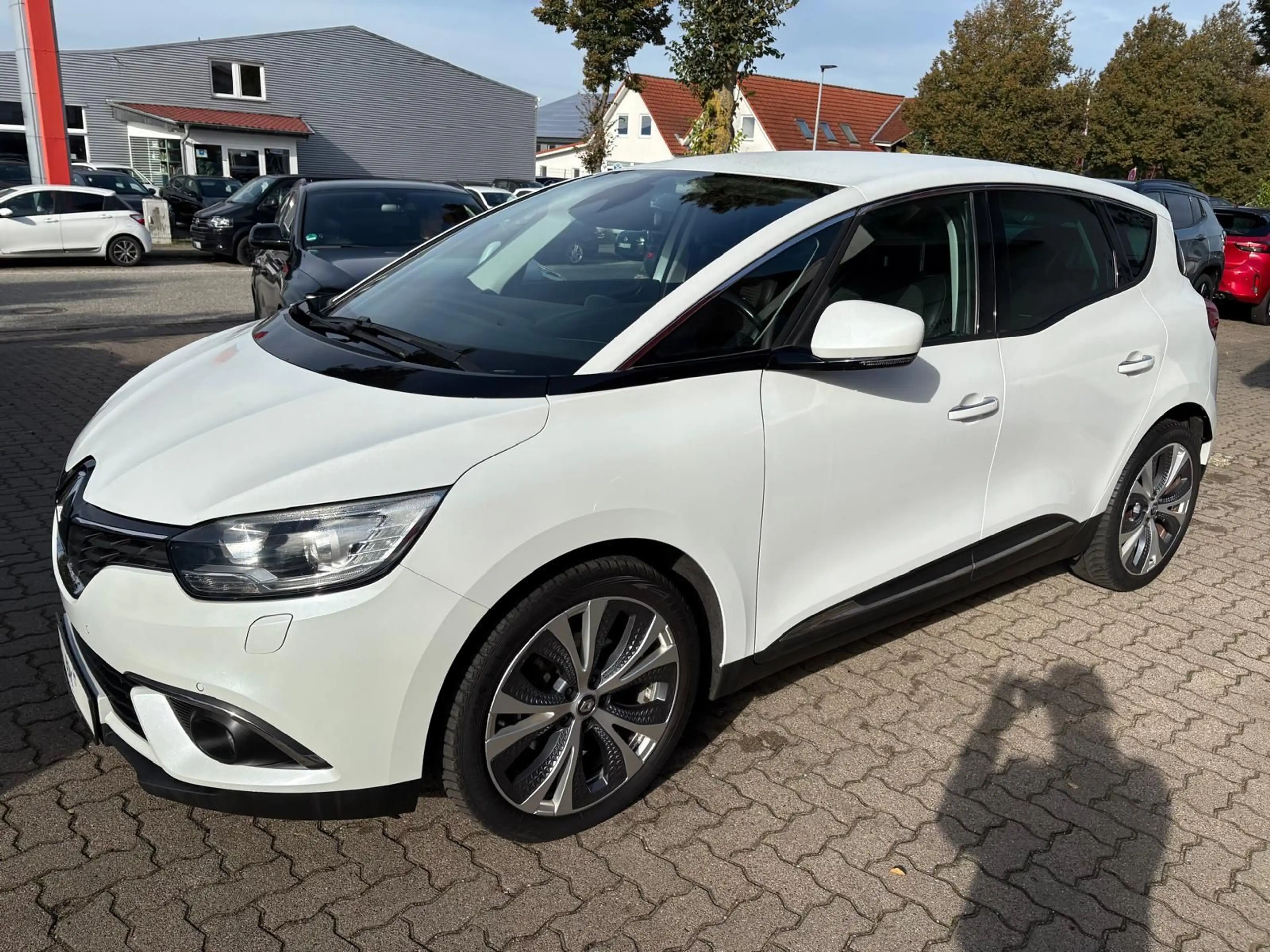 Renault Scenic IV Intens/MASSAGE/SHZ/TEMP/PDC/GJR/LMF — photo 4