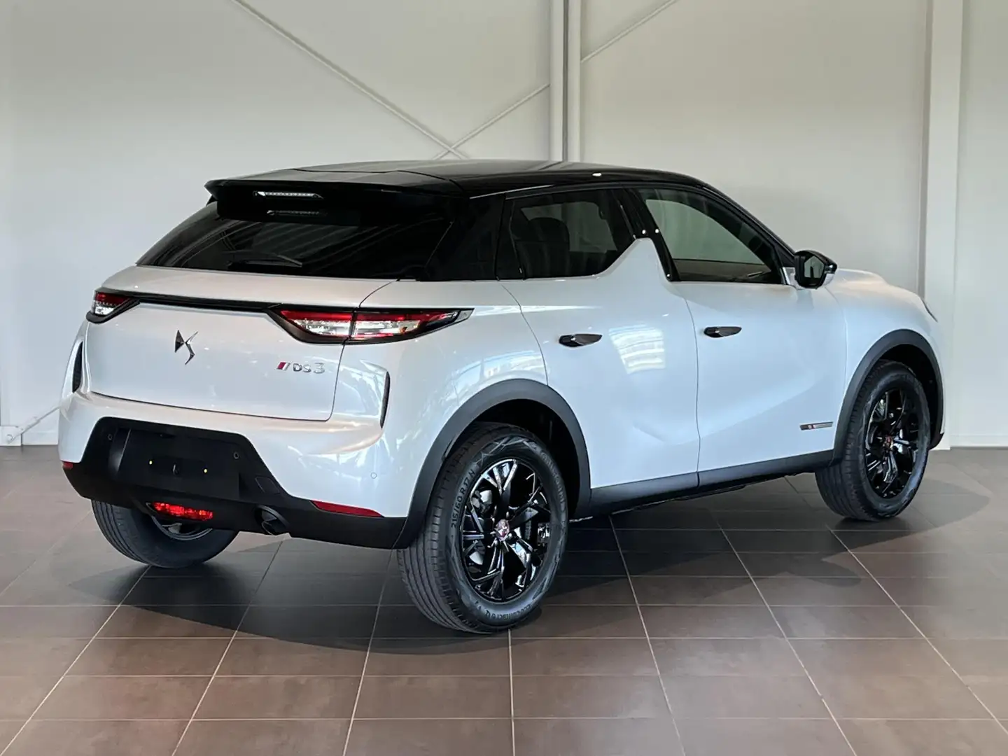 DS Automobiles DS 3 Crossback Performance Line | 17¨ Velgen | Keyless Entry | Na Alb - 2