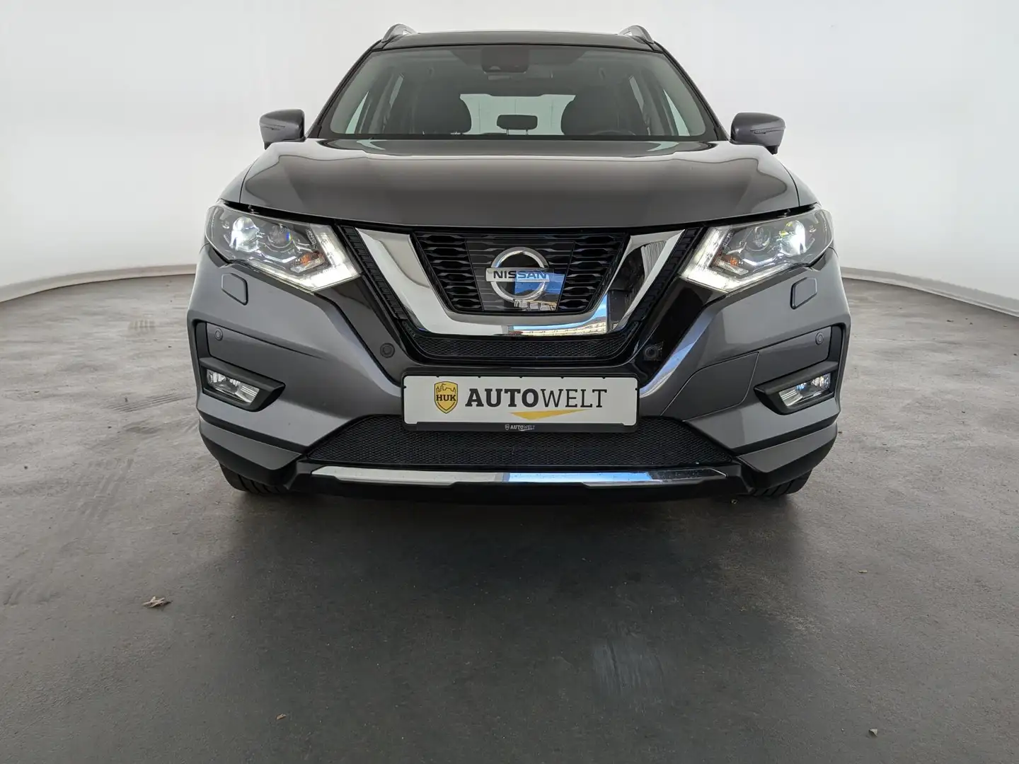 Nissan X-Trail X-Trail 1.6 DIG-T Tekna 4x2 PANO+LEDER+LED+NAVI+ Grau - 2