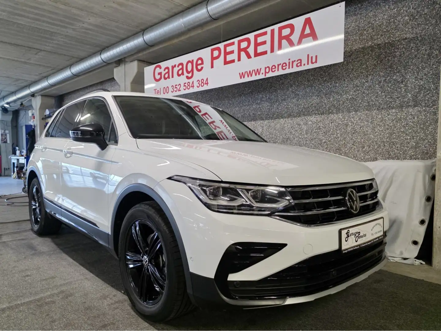 Volkswagen Tiguan 1.5 TSI 150 URBAN SPORT VIRTUAL HEAD UP HARMAN KAR Blanc - 1