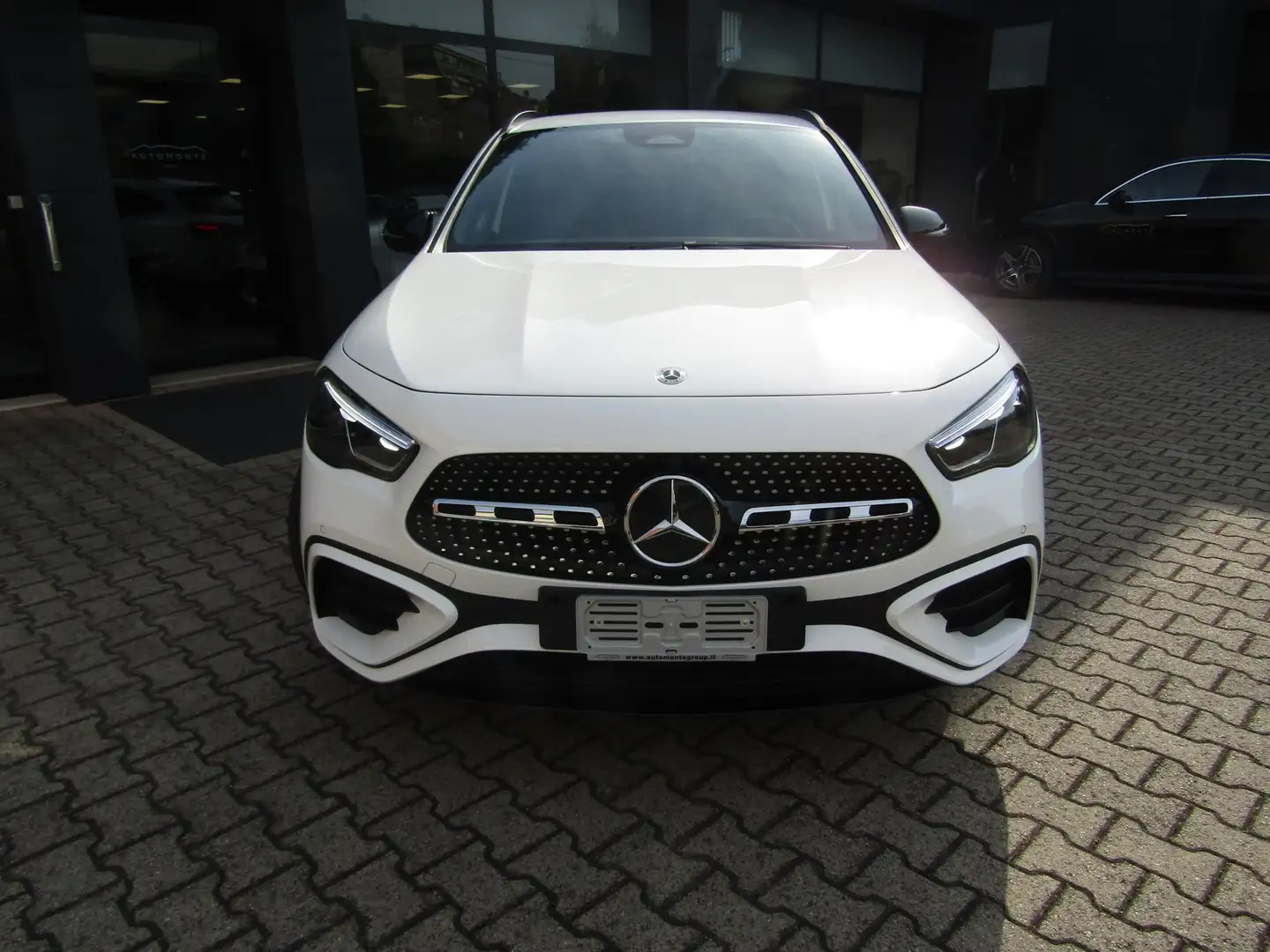 Mercedes-Benz GLA 200 d AMG LINE PREMIUM 4 MATIC,CERCHI 19,LED MULTIBEAM Bianco - 2