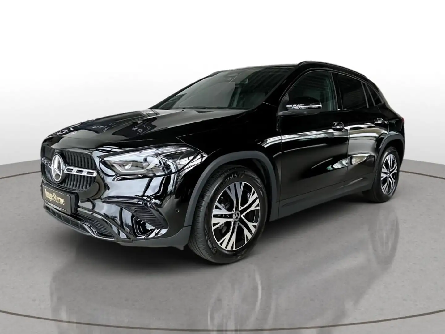 Mercedes-Benz GLA 180 Progressive Line+AHK+DISTRONIC+KEYLESS Schwarz - 2