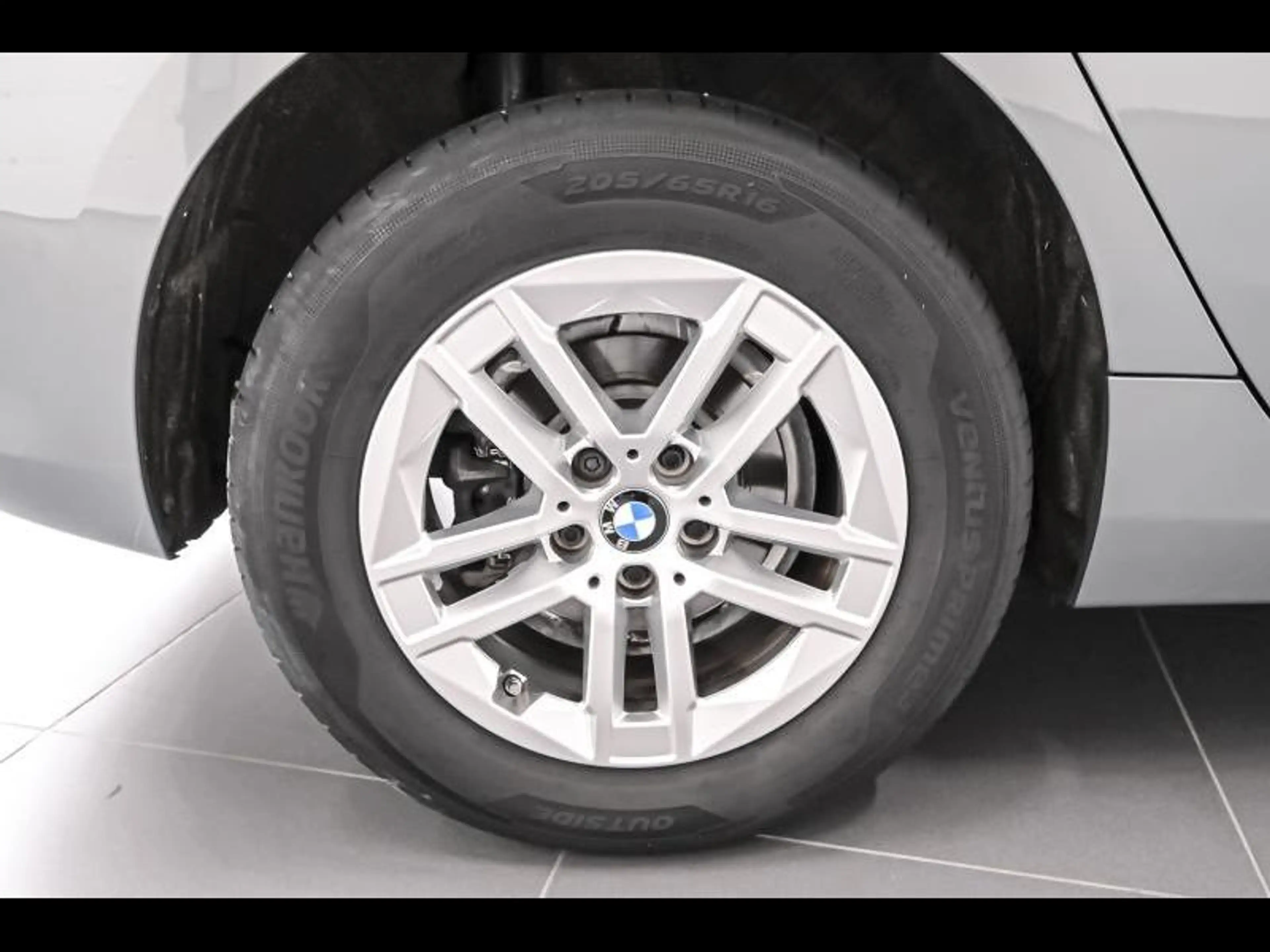 BMW 218 i Active Tourer — photo 8