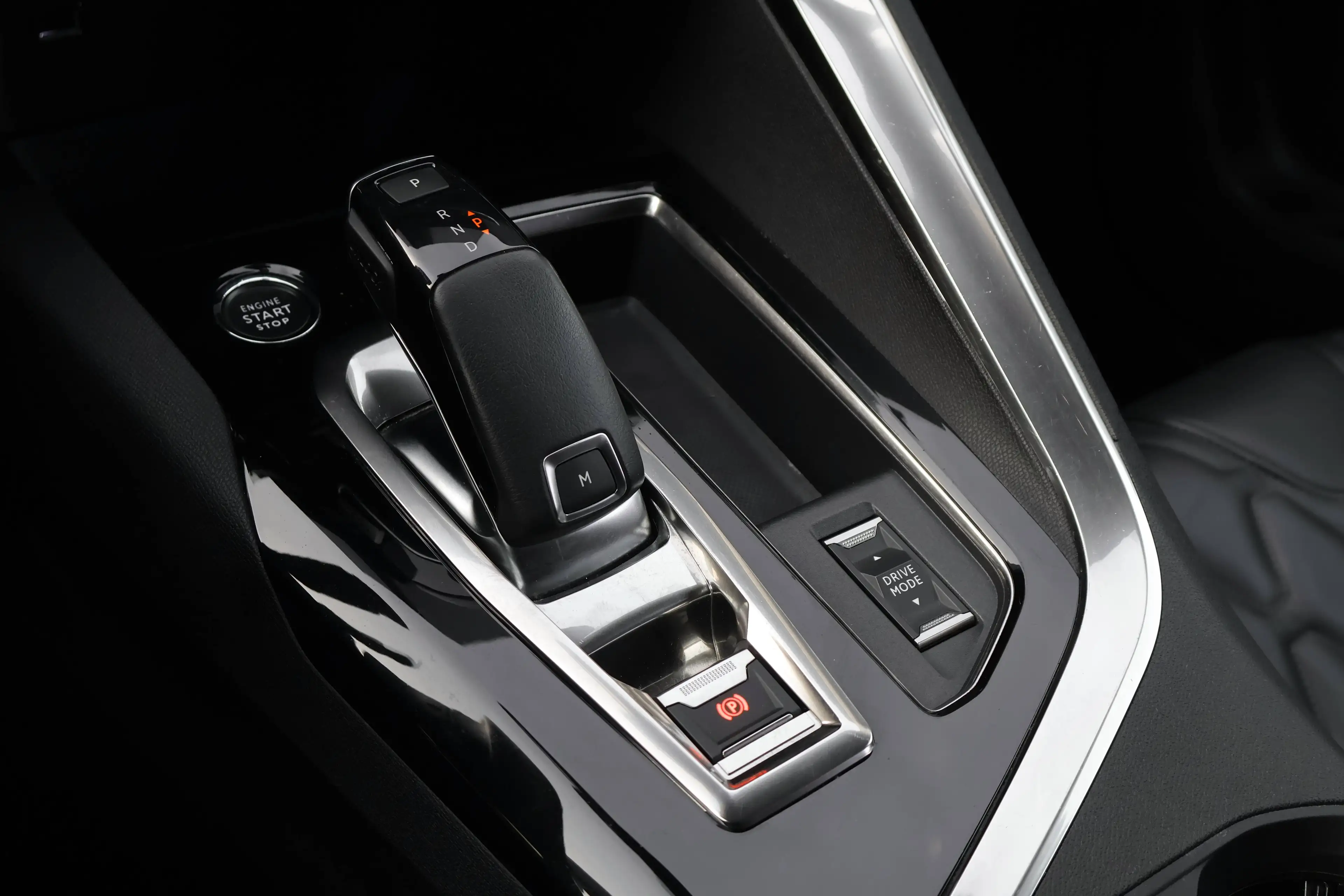 Peugeot 5008 5008 1.2 PureTech Allure 7pl Exclusive leder Veel Optie's Garantie * — photo 15
