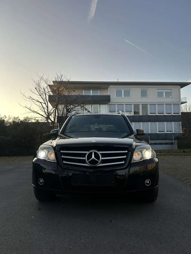 Mercedes-Benz GLK 320 Czarny - 2