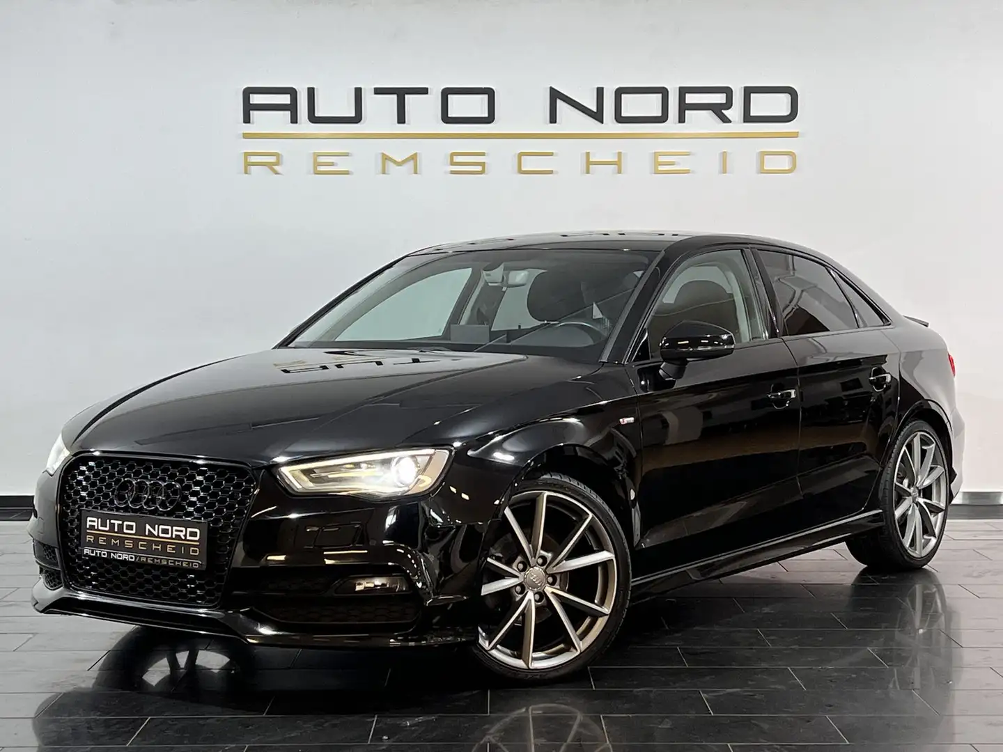 Audi A3 2.0 TDI Limo.*S-Line*Xenon*Navi*PDC*Optik* Schwarz - 1