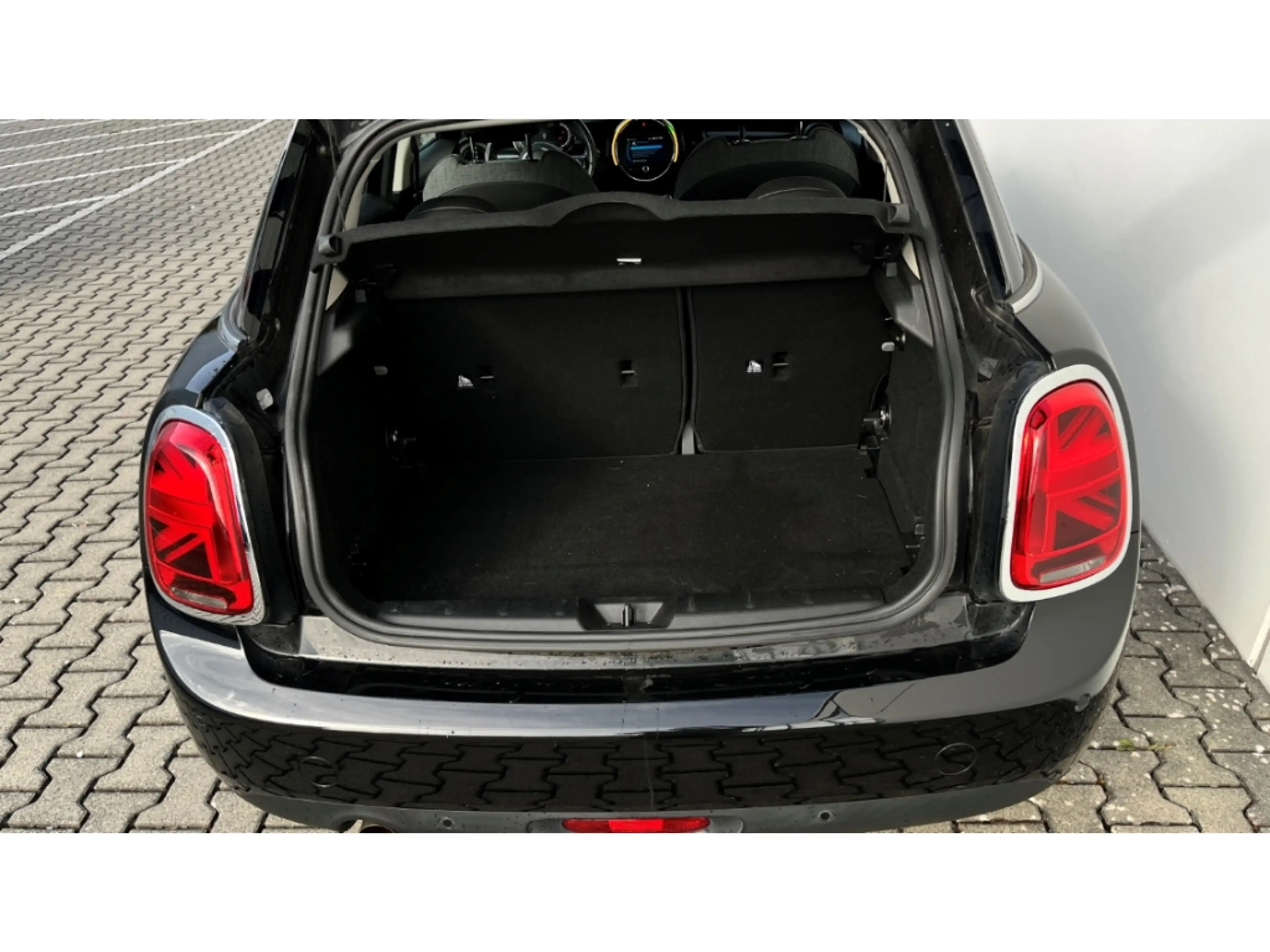 MINI One 5-Türer Navi Digitales Cockpit LED Mehrzonenklima — photo 12