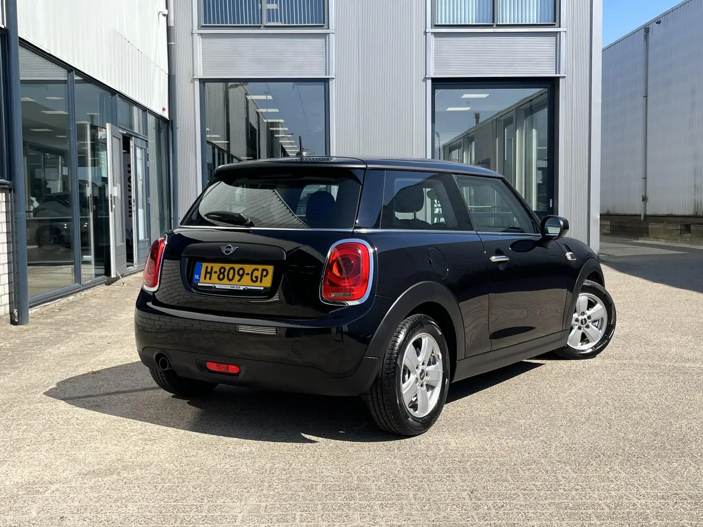 MINI One 1.5 | NL Auto/1e Eig./Voll.Historie/Automaat/Airco Zwart - 2