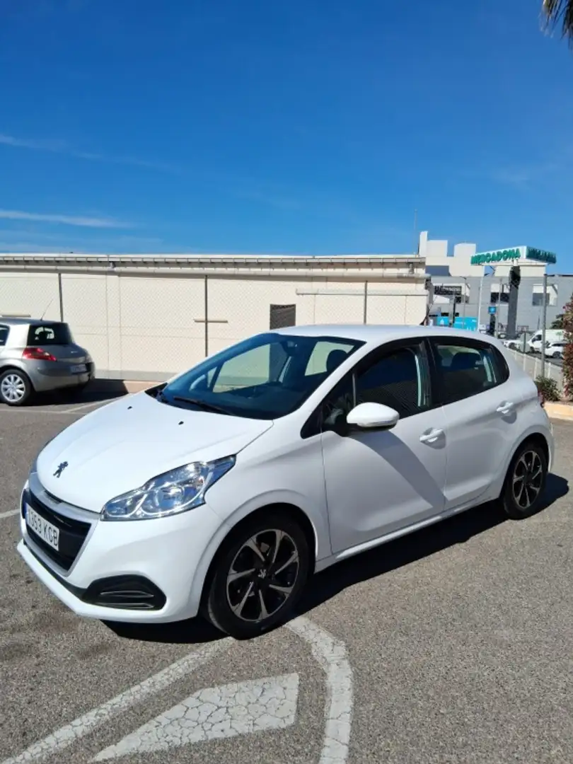 Peugeot 208 1.6BlueHDi Style 75 Blanc - 1