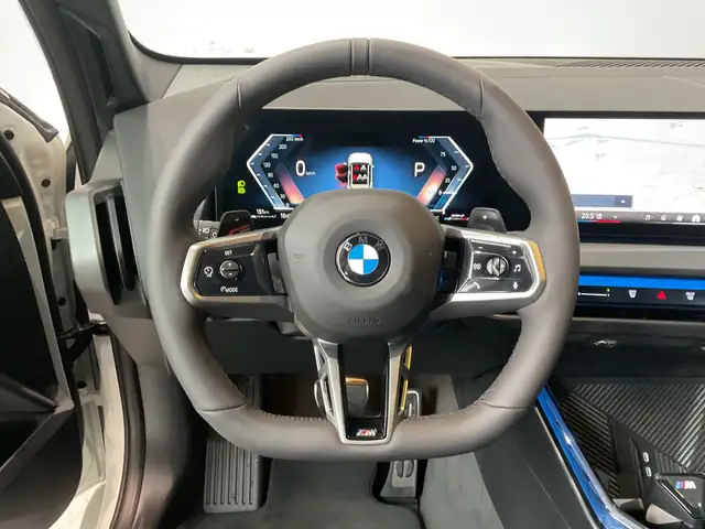 BMW X3 view 4