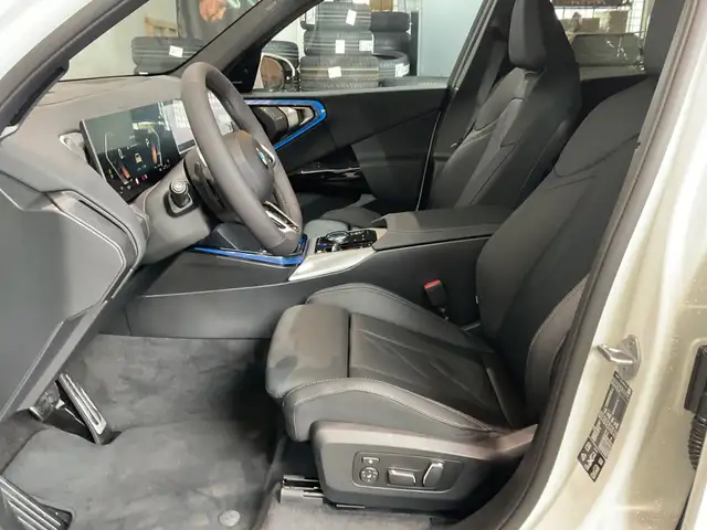 BMW X3 view 7