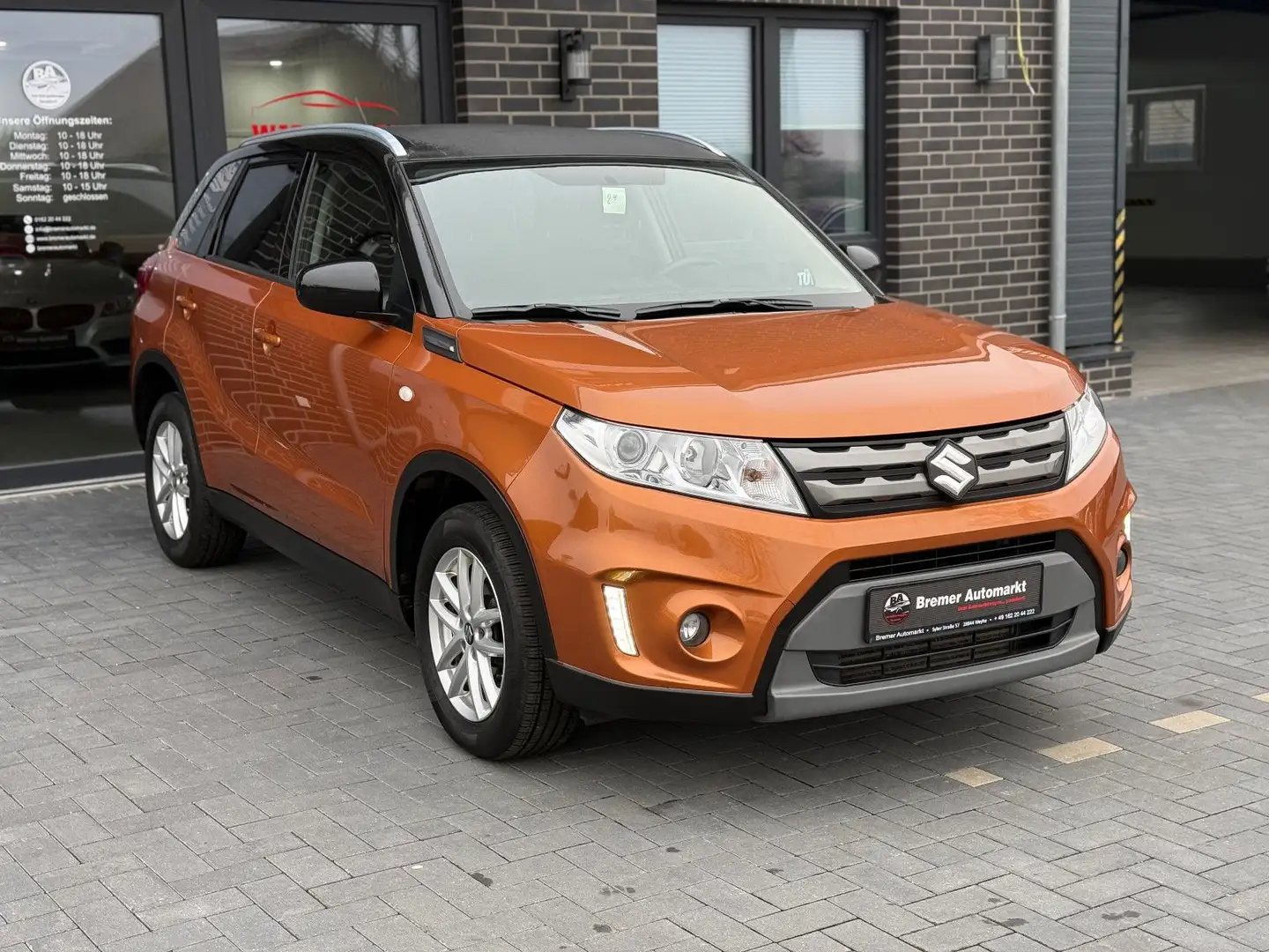 Suzuki Vitara 1.6 DDiS Comfort*KLIMA*KAMERA*NAVI*SHZ* Gold - 1