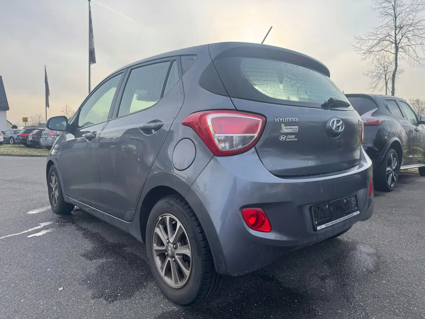 Hyundai i10 FIFA World Cup Edition  1 Hand-SHZ-Temp Grigio - 2