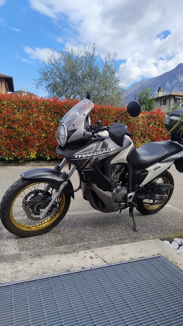 Honda XL 700 Transalp ABS bijela - 1