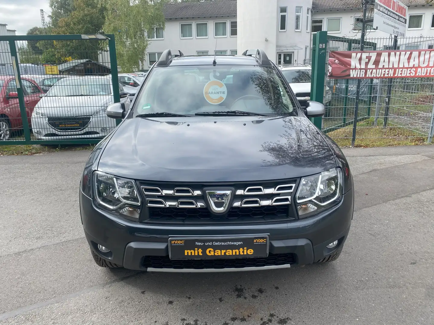 Dacia Duster Urban Explorer 4x2 Gris - 2