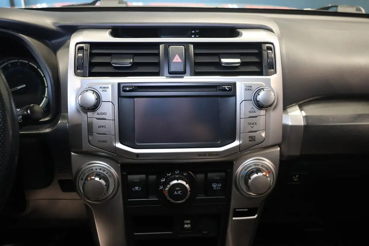 Toyota 4-Runner снимка Toyota 4-Runner