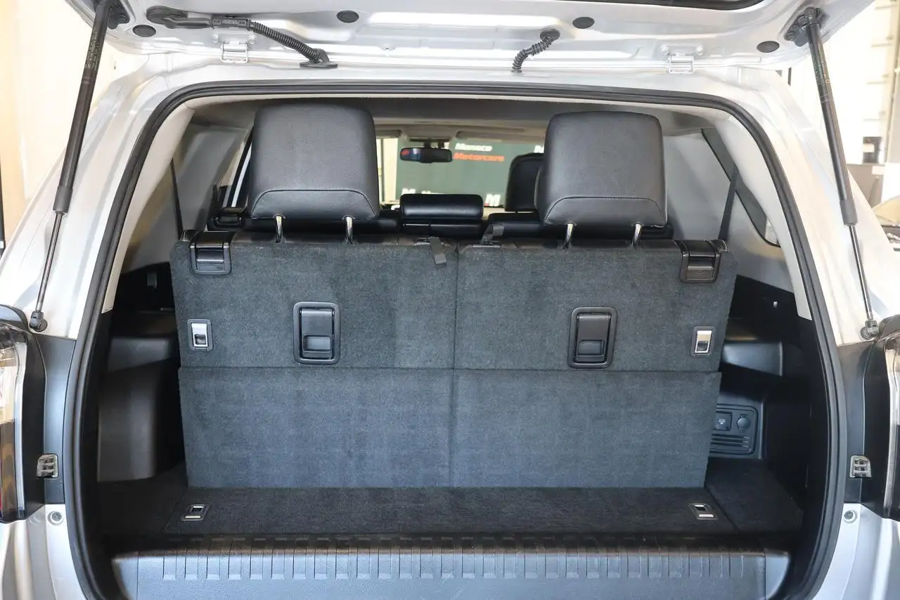 Toyota 4-Runner снимка Toyota 4-Runner