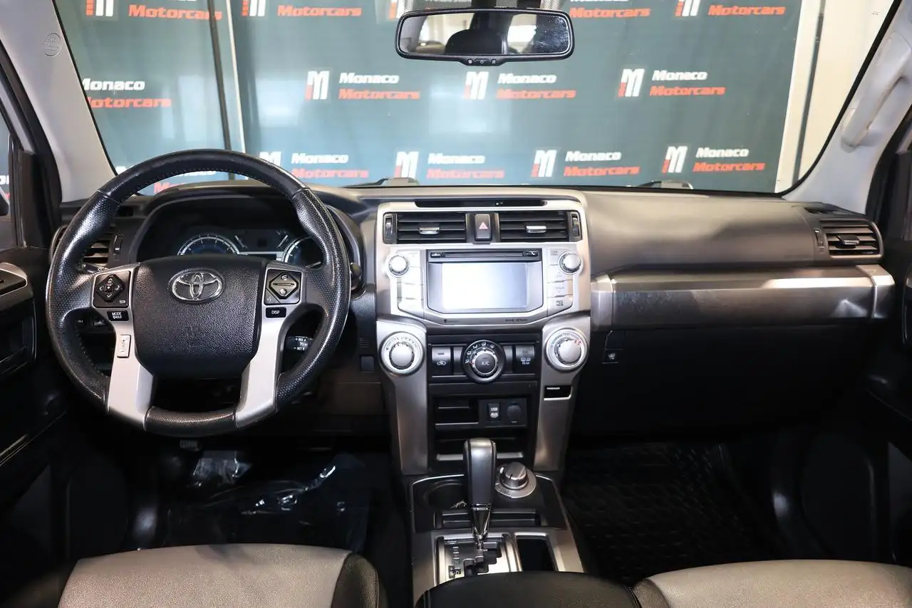 Toyota 4-Runner снимка Toyota 4-Runner