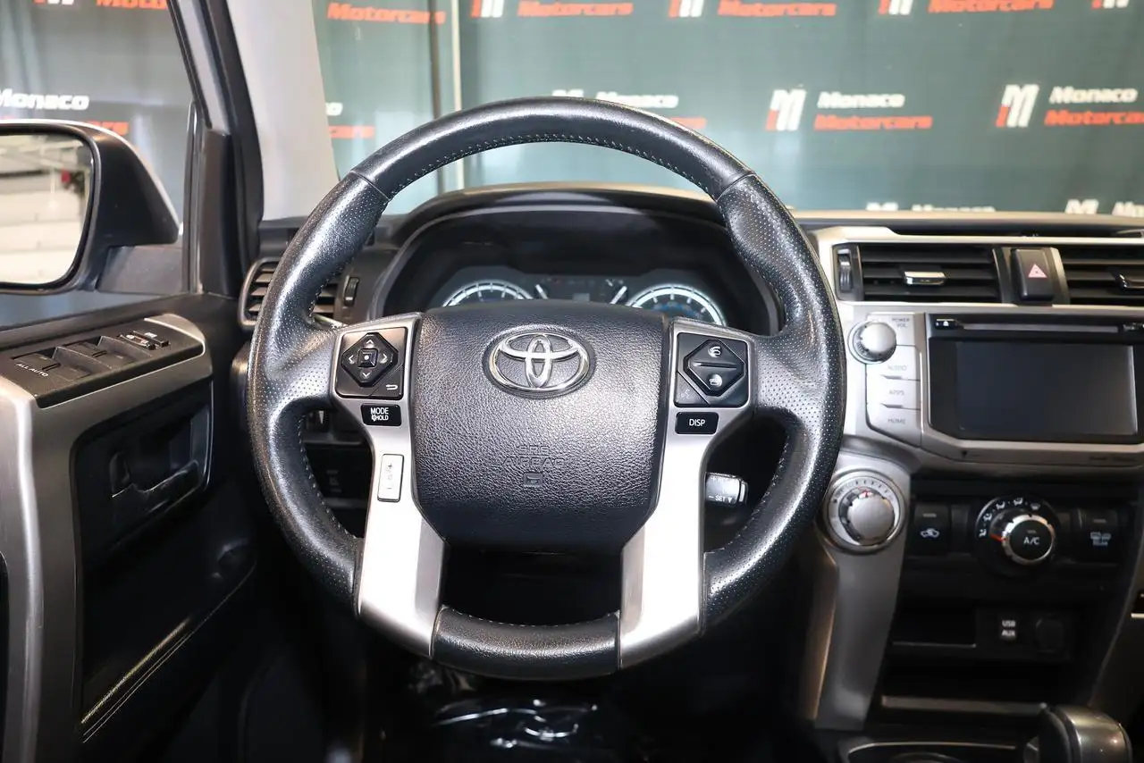 Toyota 4-Runner снимка Toyota 4-Runner