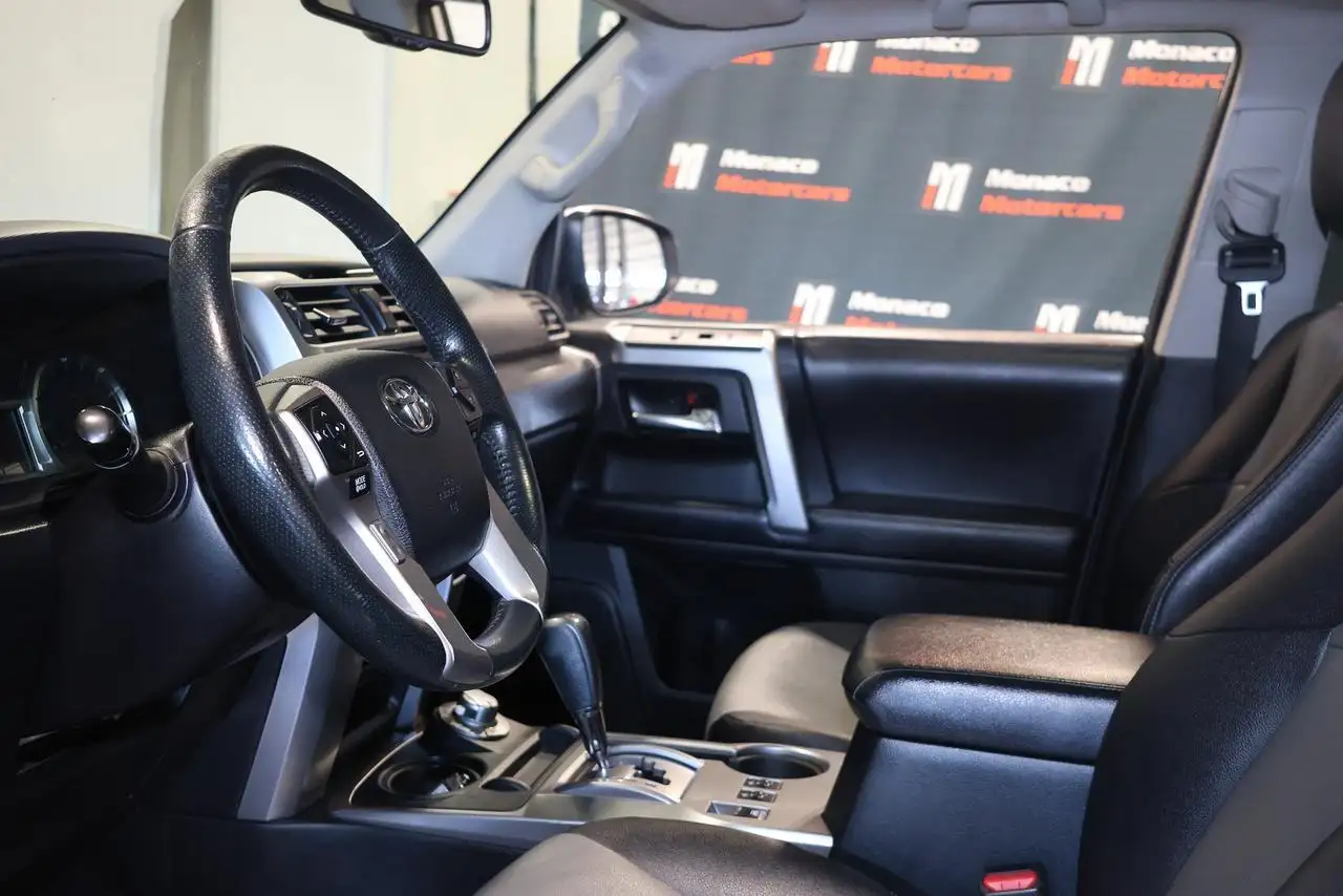 Toyota 4-Runner снимка Toyota 4-Runner