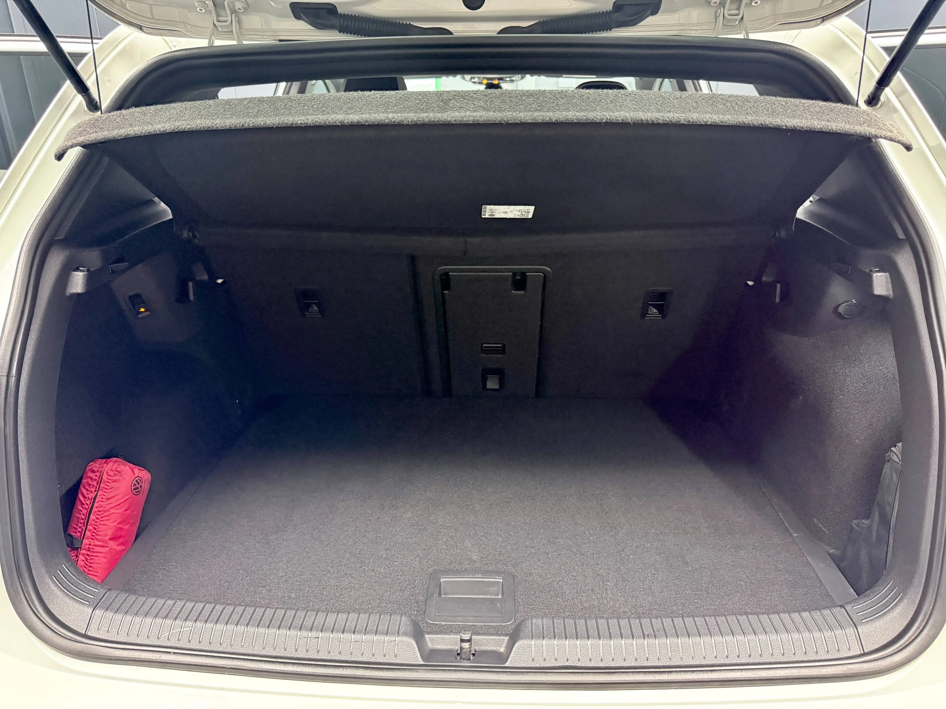 Volkswagen Golf GTD VIII *19Zoll*LEDER*SitzKlima*H&K*DCC*Standhzg*HuD* — photo 38