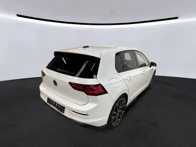 Volkswagen Golf view 4