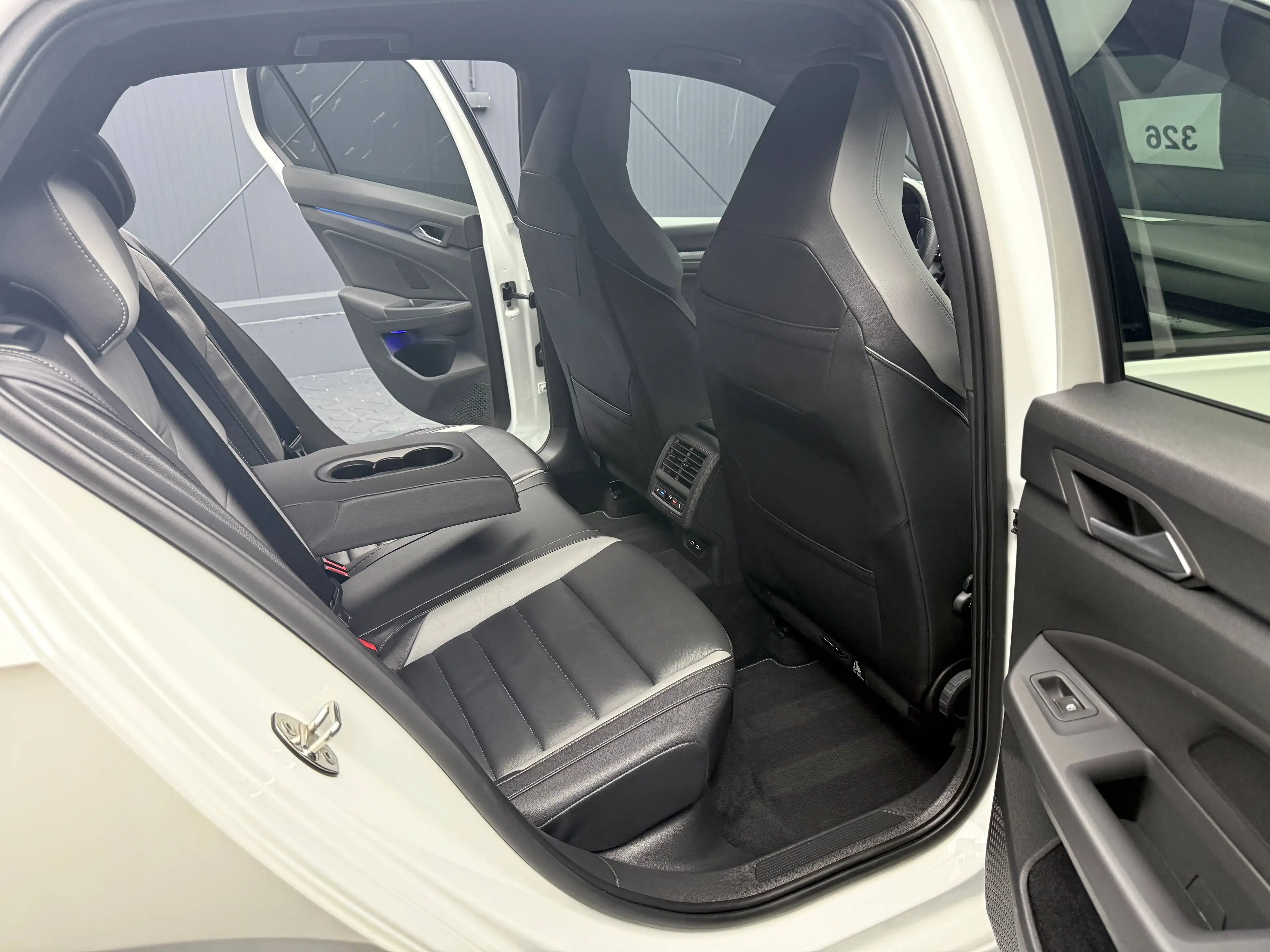 Volkswagen Golf GTD VIII *19Zoll*LEDER*SitzKlima*H&K*DCC*Standhzg*HuD* — photo 35