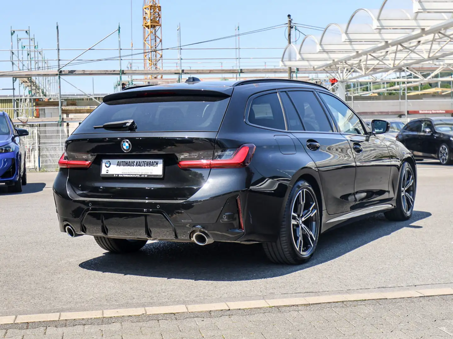 BMW 318 i Touring M-Sport AHK LED NAVI KLIMA Schwarz - 2