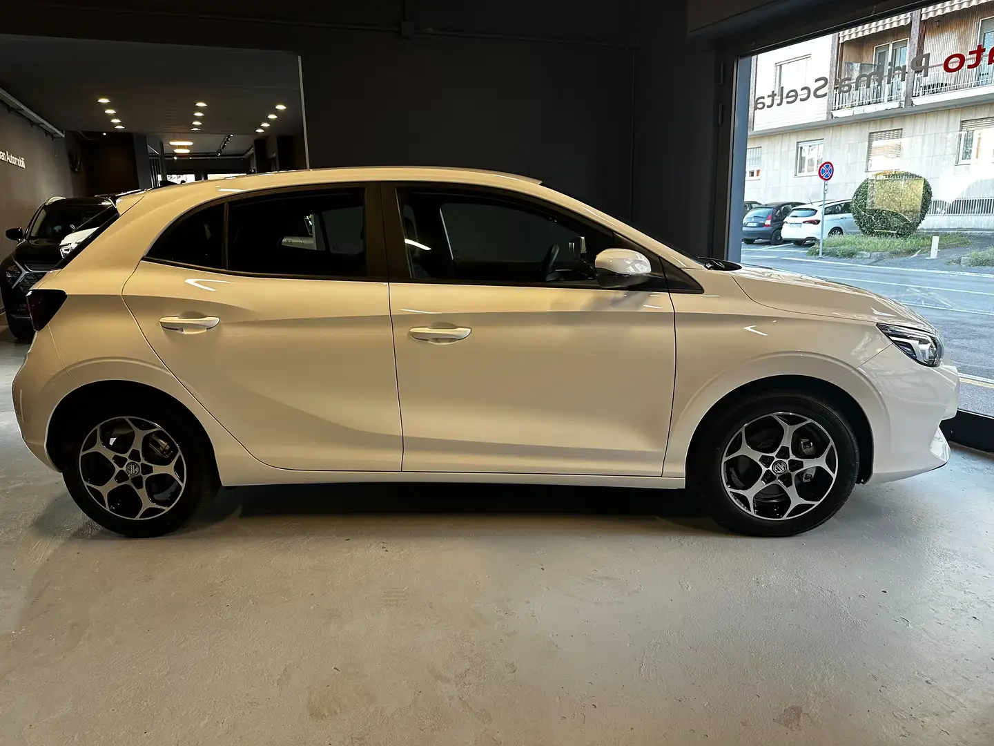 MG MG3 1.5 hybrid 102cv+92 194 CV LUXURY vari colori Bianco - 2