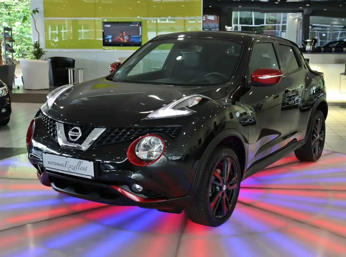 Nissan Juke N-Connecta*LEDER*NAVI*SHZ*KAMERA*TEMPOMAT* Schwarz - 1