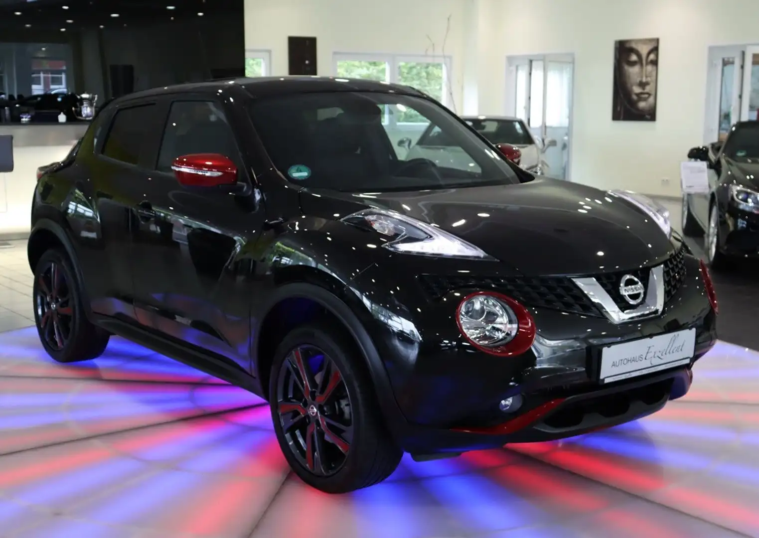 Nissan Juke N-Connecta*LEDER*NAVI*SHZ*KAMERA*TEMPOMAT* Schwarz - 2