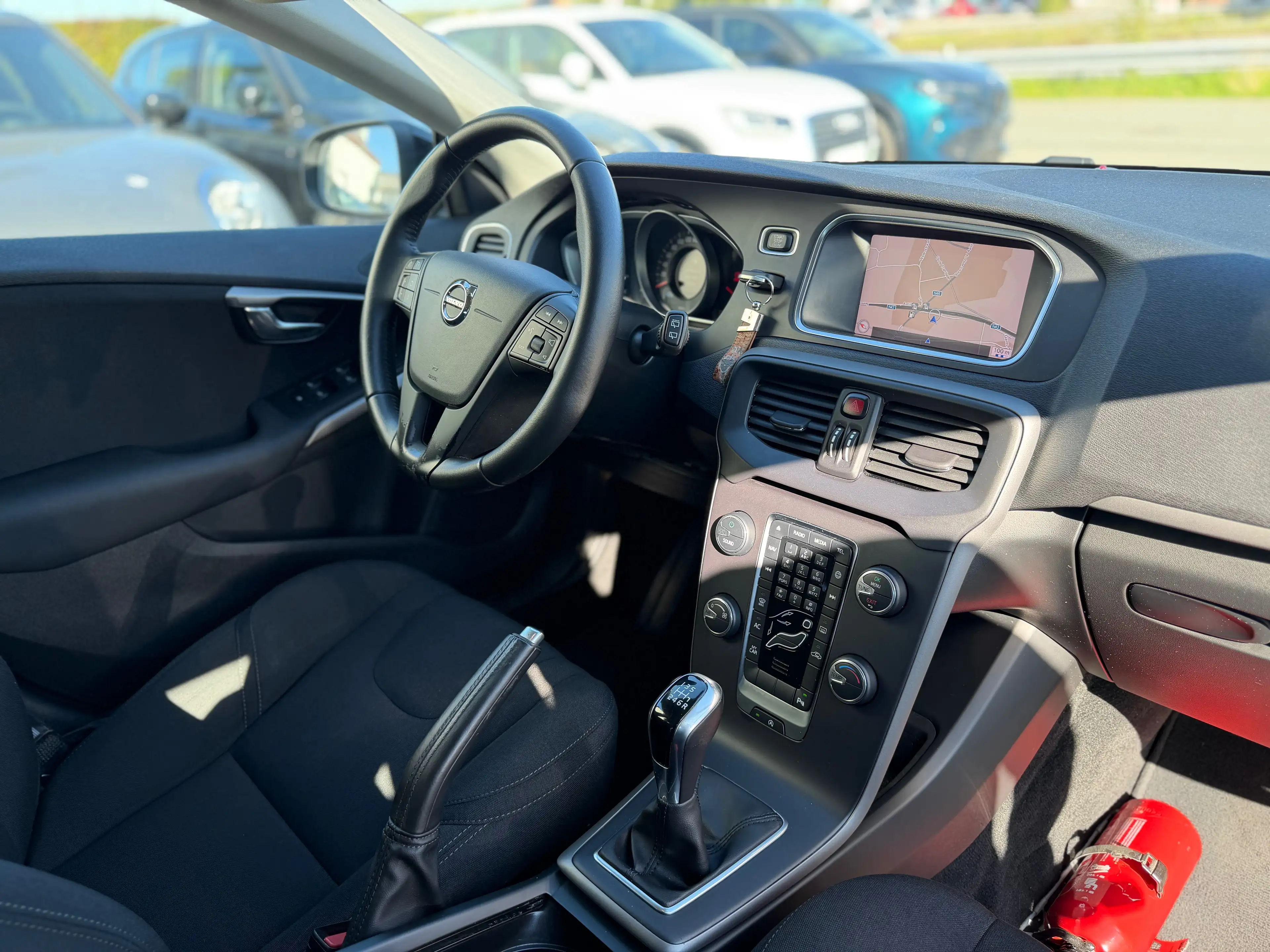 Volvo V40 V40 2.0 T2 Eco xenon navi 12 Maanden waarborg — photo 6
