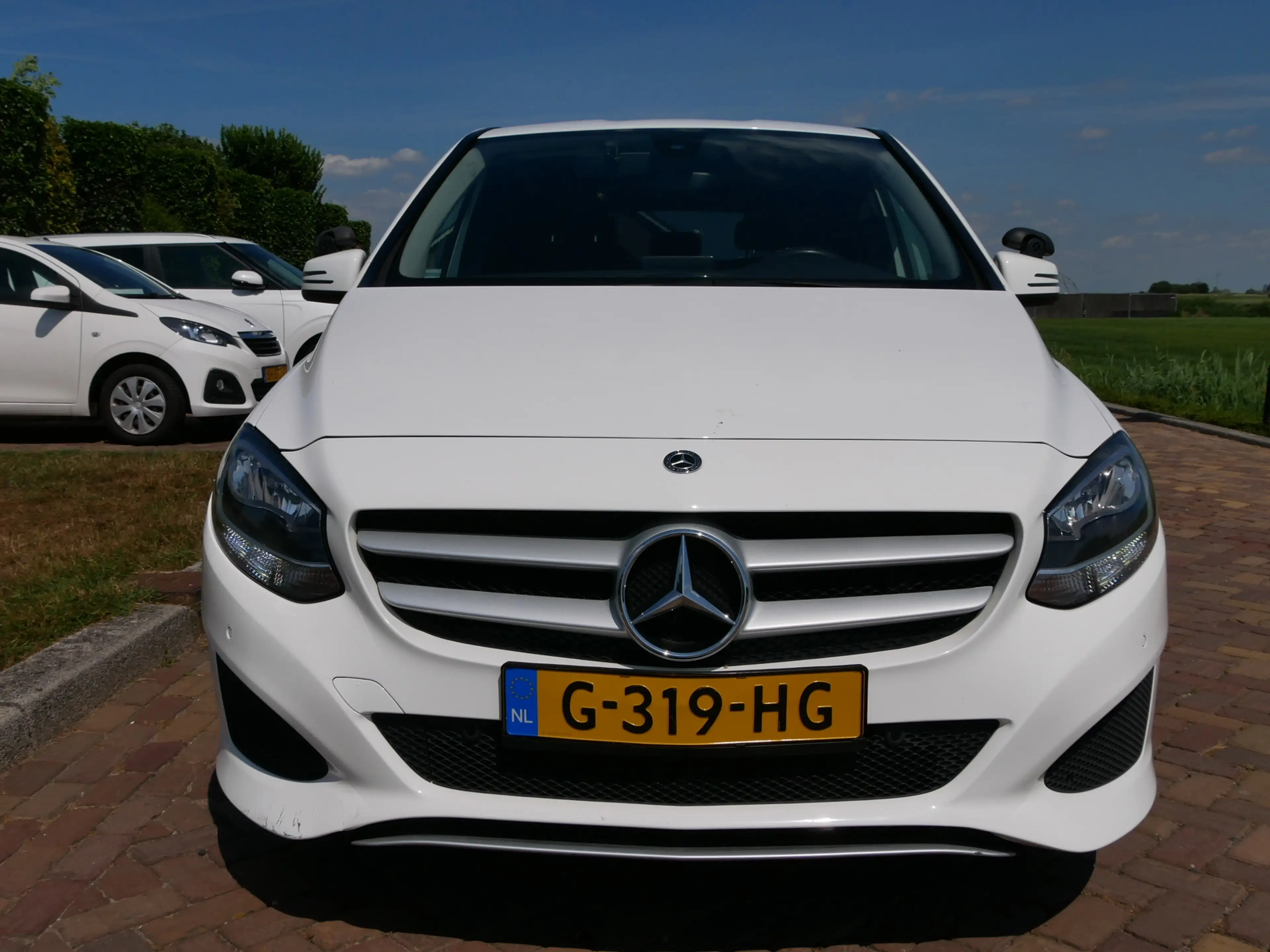Mercedes-Benz B 220 d Ambition AUT 2020 — photo 2