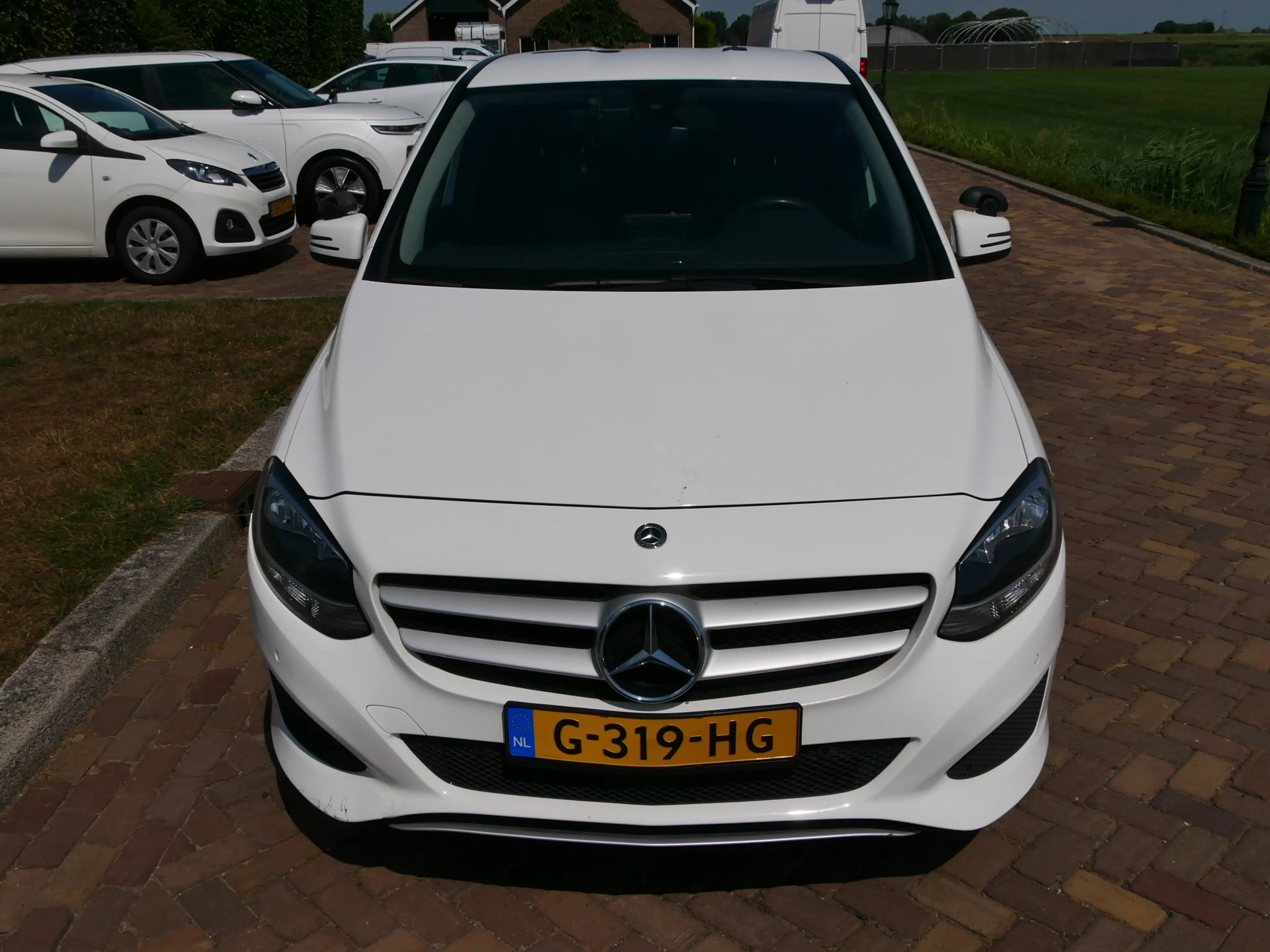 Mercedes-Benz B 220 d Ambition AUT 2020 — photo 3