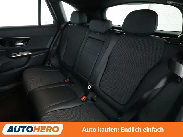 Mercedes-Benz GLC view 14