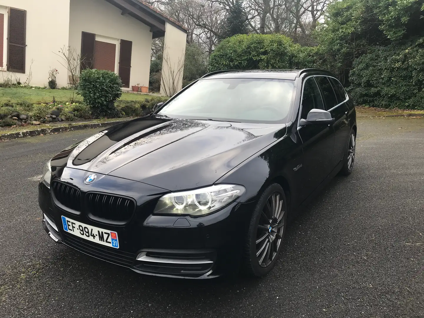 BMW 518 Touring+518d+150+ch+Lounge+Plus+A Fekete - 2