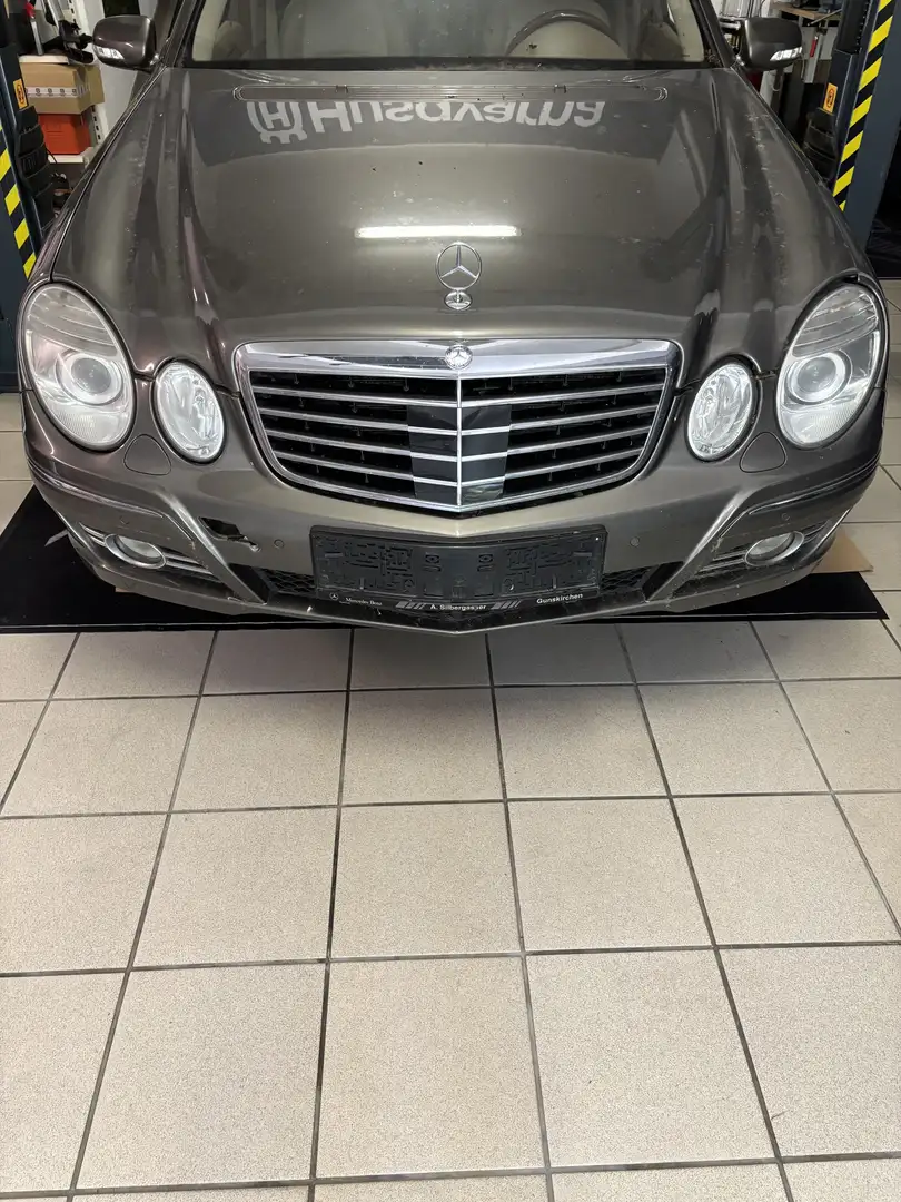 Mercedes-Benz E 320 Avantgarde 4MATIC CDI Aut. / Motorschaden brončana - 1